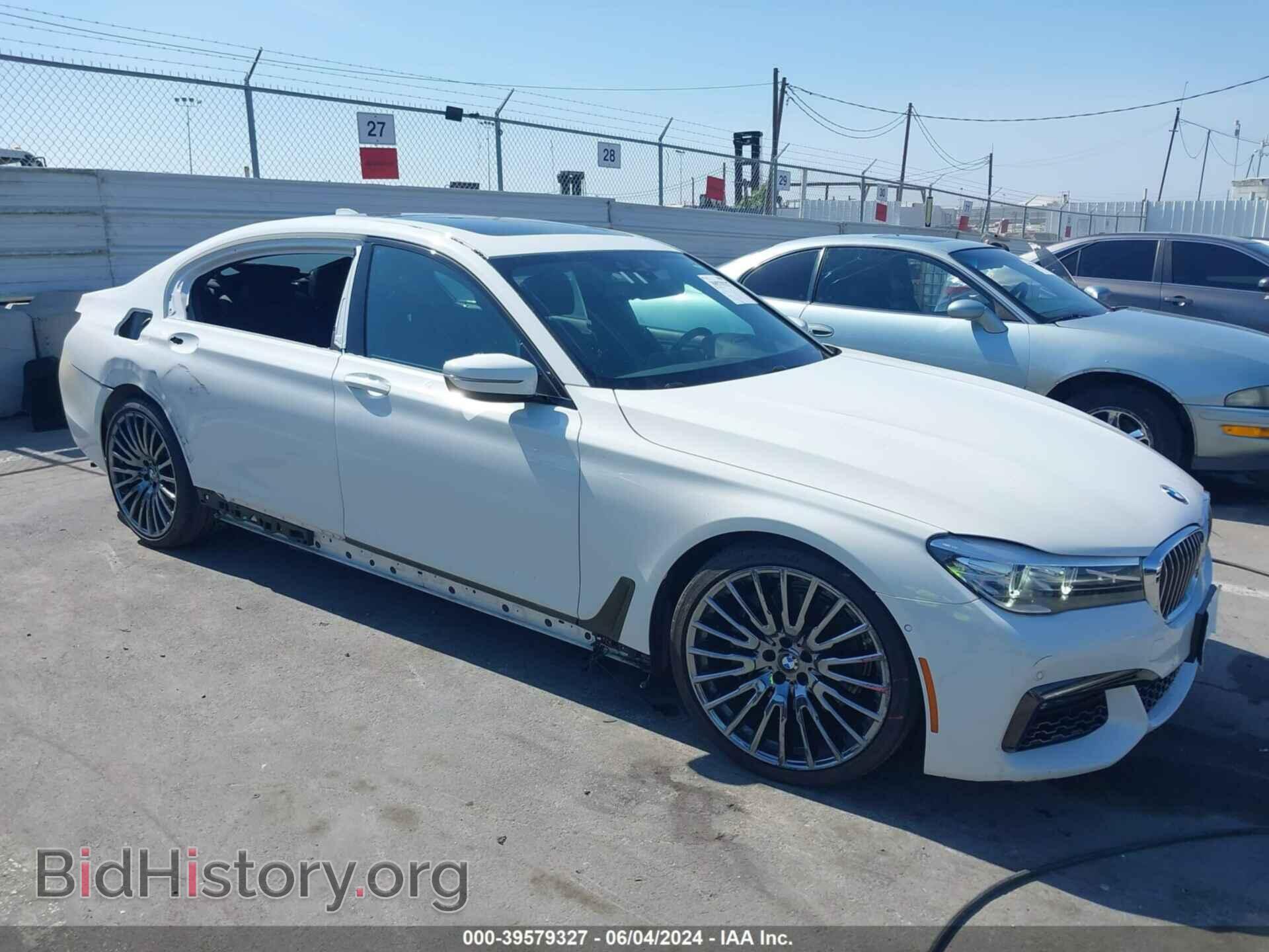 Фотография WBA7E2C55HG740064 - BMW 740I 2017