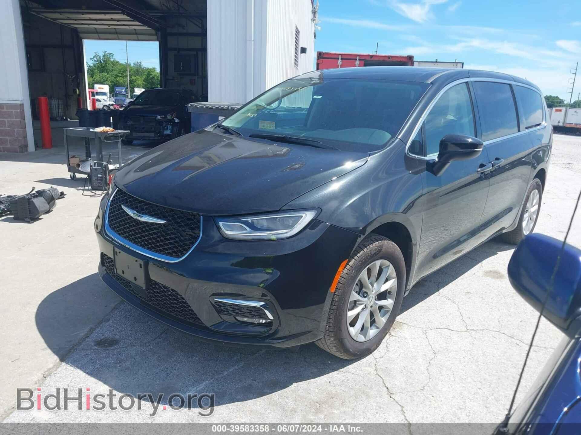2023 CHRYSLER PACIFICA - VIN: 2C4RC3BG8PR584884 - Фото 2