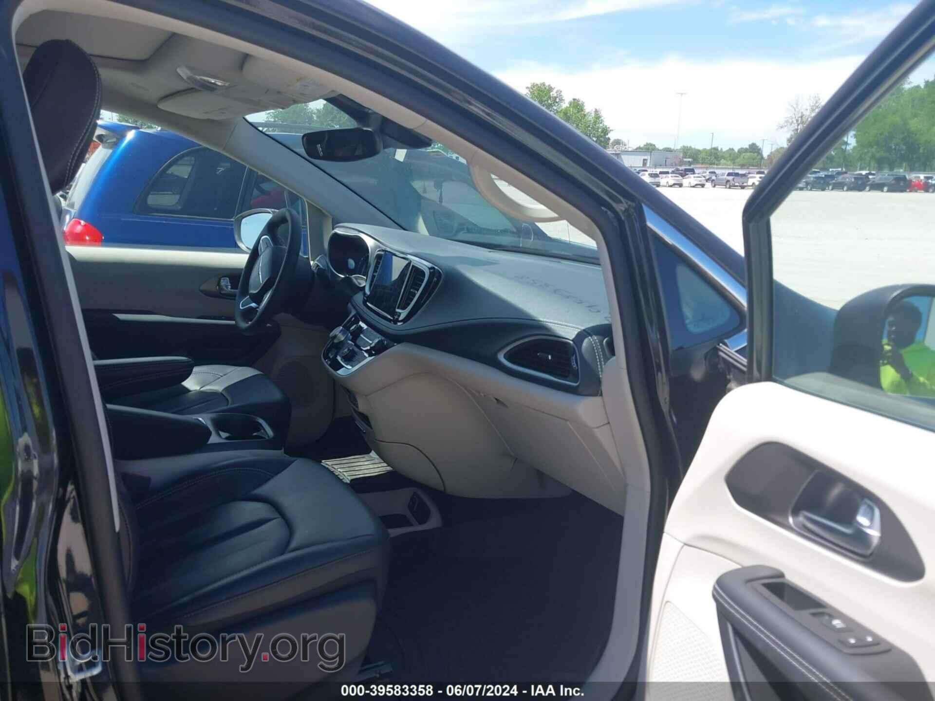2023 CHRYSLER PACIFICA - VIN: 2C4RC3BG8PR584884 - Фото 8