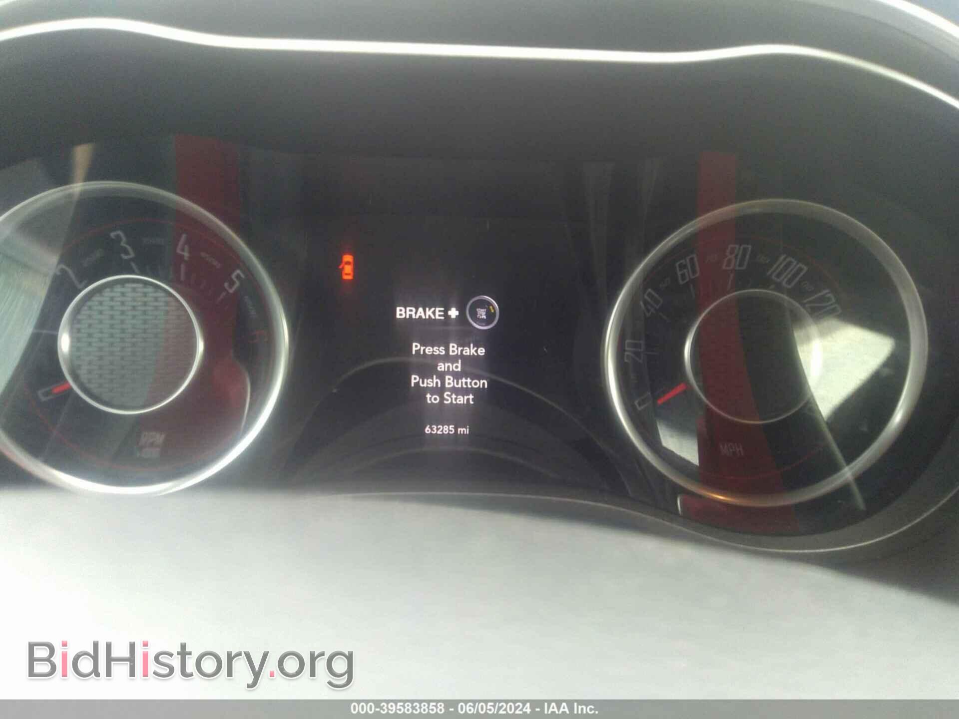 2015 DODGE CHALLENGER - VIN: 2C3CDZAT3FH770488 - Фото 7