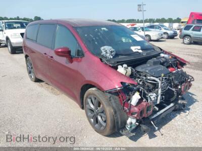 2018 Chrysler PACIFICA Touring Plus, maroon — VIN 2C4RC1FG5JR260328, IAAI