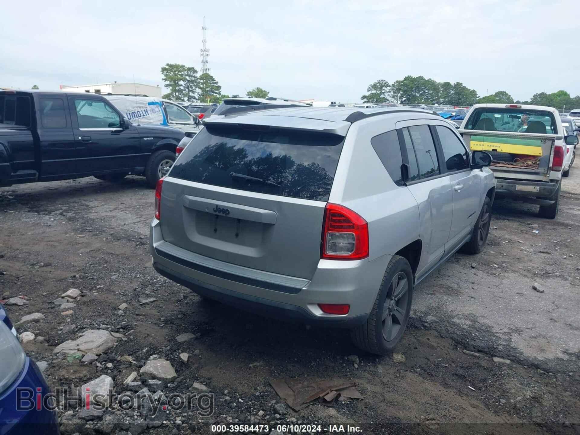 2011 JEEP COMPASS - VIN: 1J4NT1FA9BD137544 - Photo 4