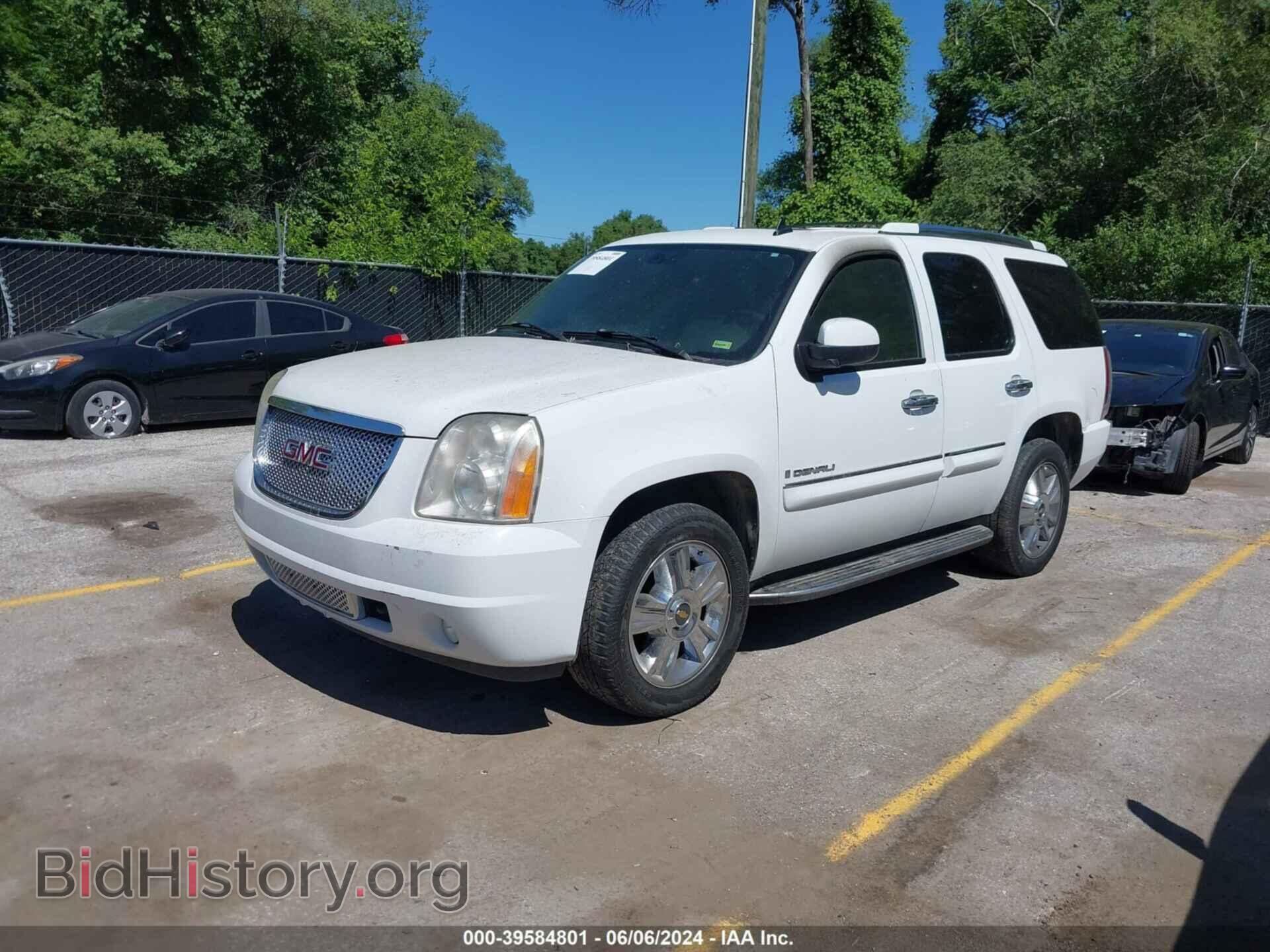2008 GMC YUKON - VIN: 1GKFK63818J153473 - Photo 2