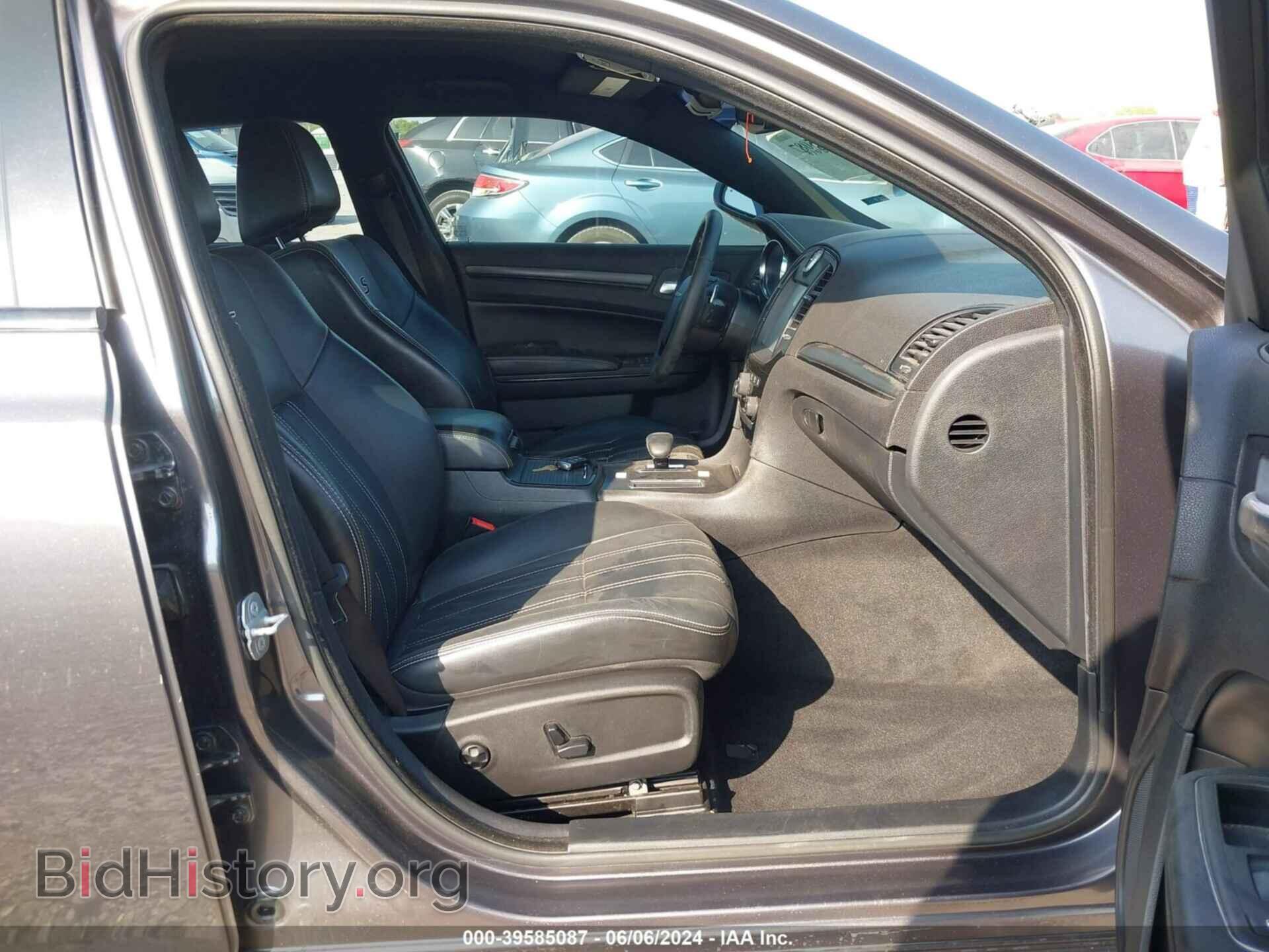 2014 CHRYSLER 300 - VIN: 2C3CCABG3EH249016 - Фото 5