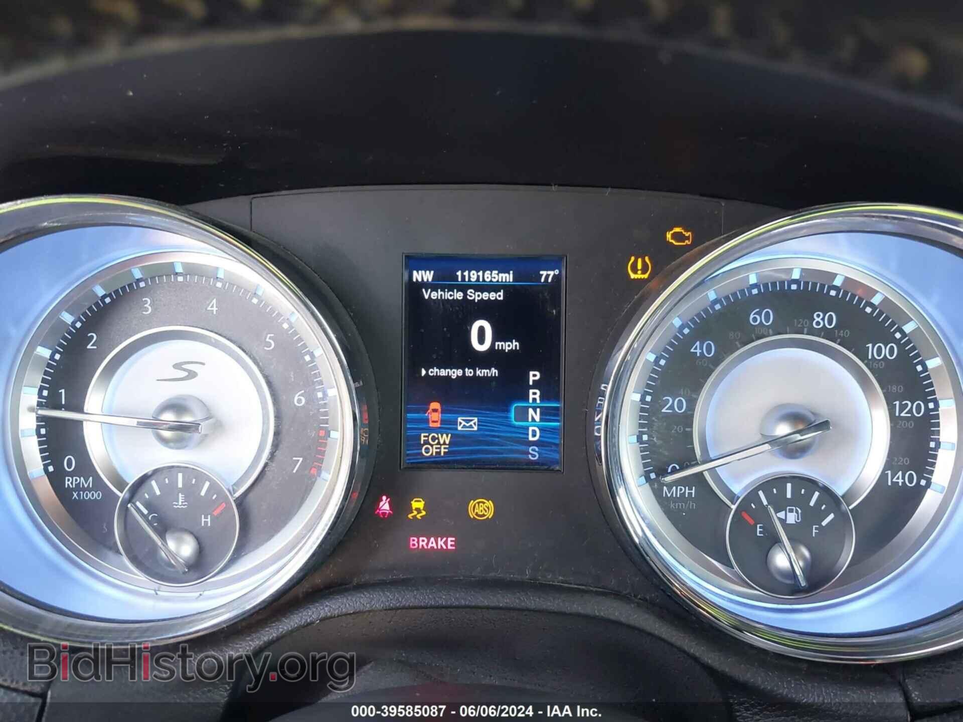 2014 CHRYSLER 300 - VIN: 2C3CCABG3EH249016 - Фото 7