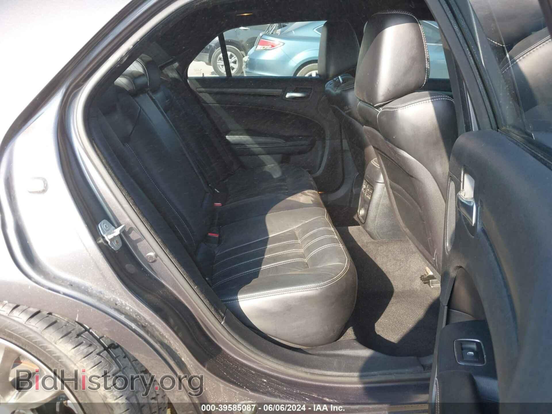 2014 CHRYSLER 300 - VIN: 2C3CCABG3EH249016 - Фото 8
