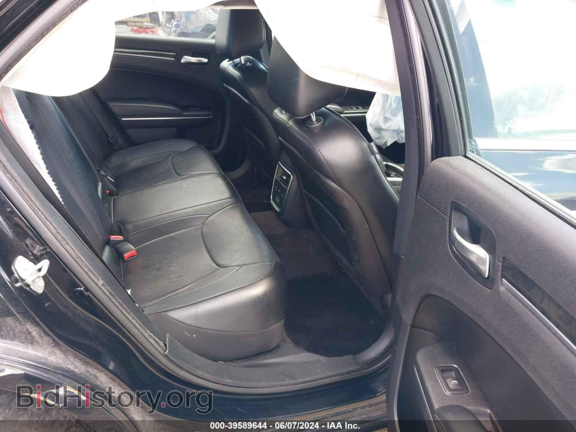 2016 CHRYSLER 300C - VIN: 2C3CCAKG7GH261785 - Фото 8