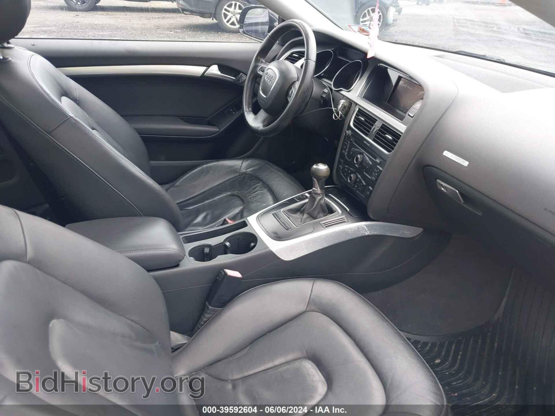2010 AUDI A5 - VIN: WAUGFAFR7AA001275 - Фото 5
