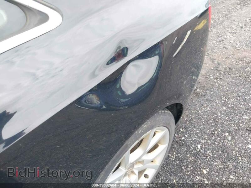 2010 Audi A5 (VIN WAUGFAFR7AA001275) — photo 6 of 11