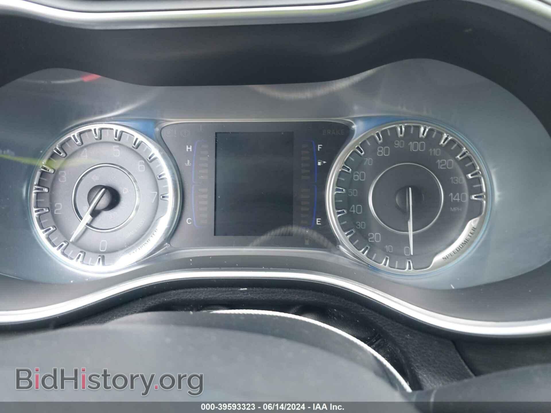 2016 CHRYSLER 200 - VIN: 1C3CCCFB6GN181895 - Фото 7