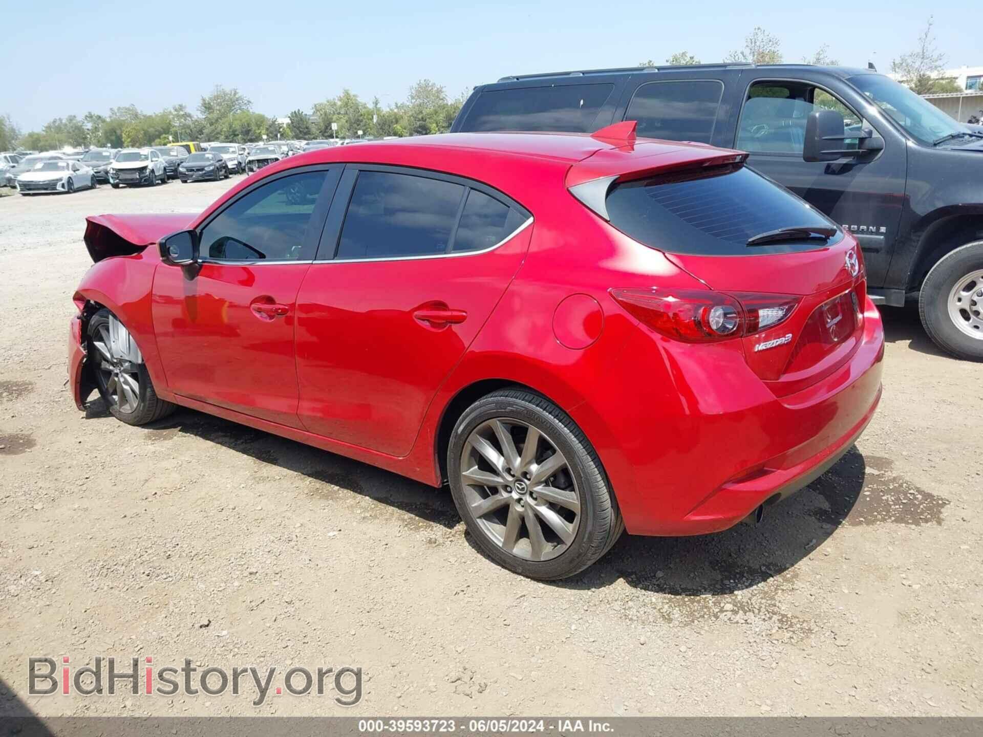 2018 MAZDA MAZDA3 - VIN: 3MZBN1L38JM189238 - Фото 3