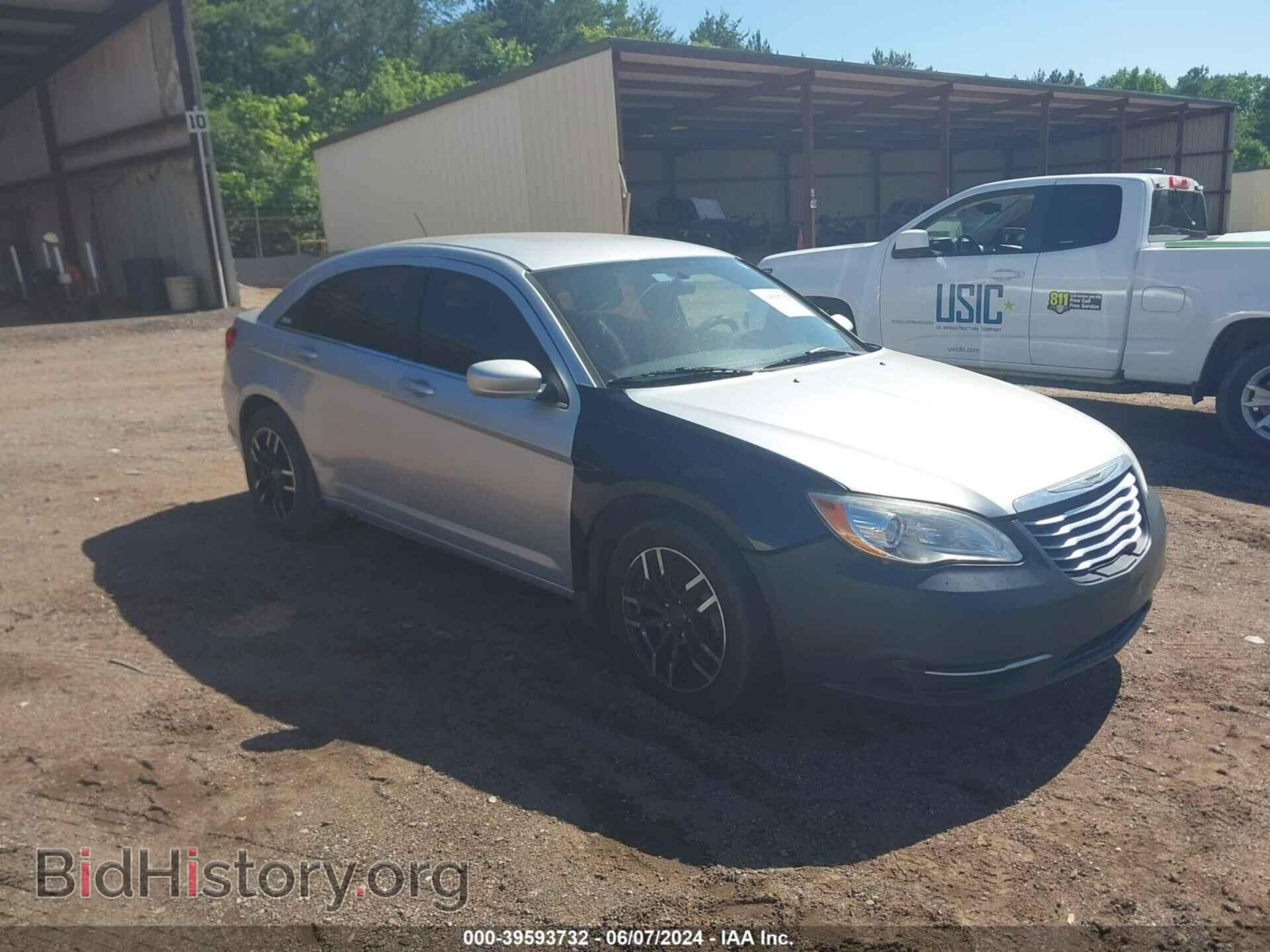 Photo 1C3BC4FB4BN536489 - CHRYSLER 200 2011
