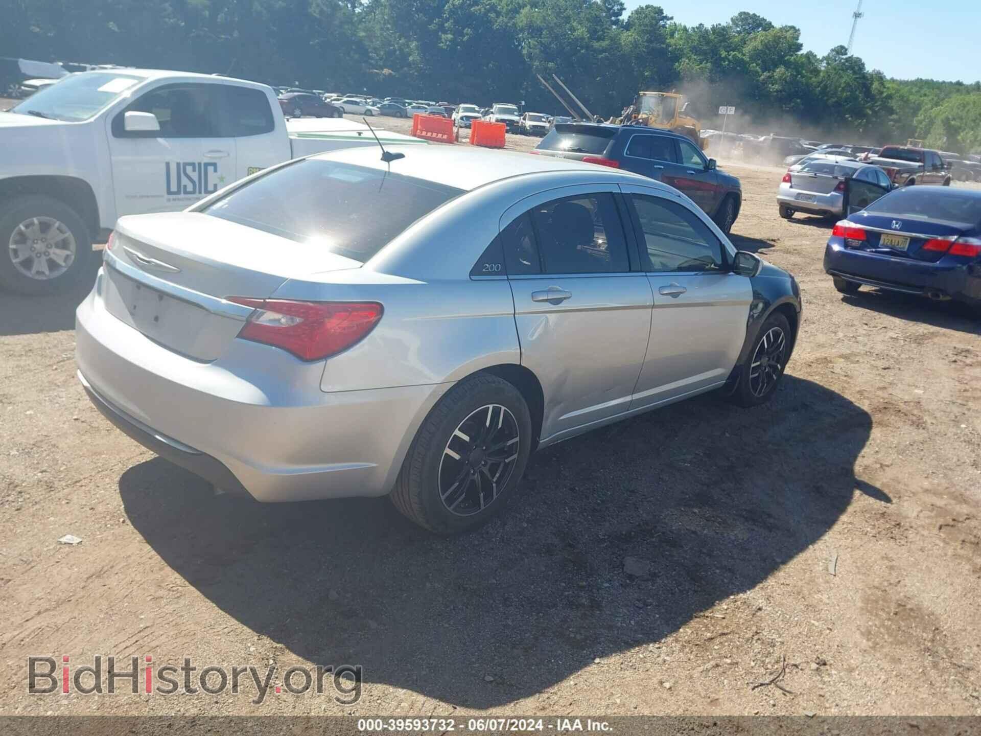 2011 CHRYSLER 200 - VIN: 1C3BC4FB4BN536489 - Фото 4