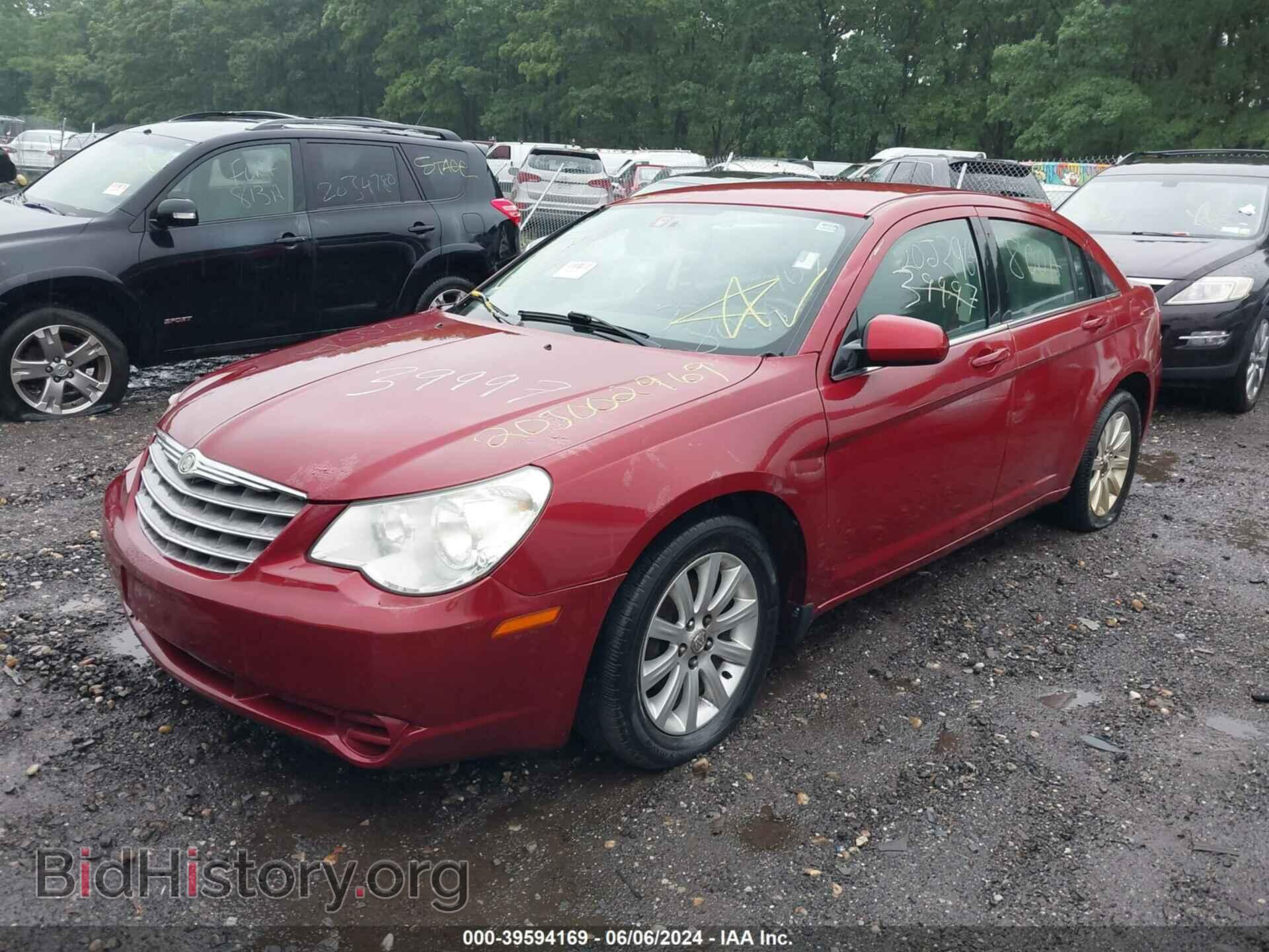 2010 CHRYSLER SEBRING - VIN: 1C3CC5FB8AN109583 - Фото 2
