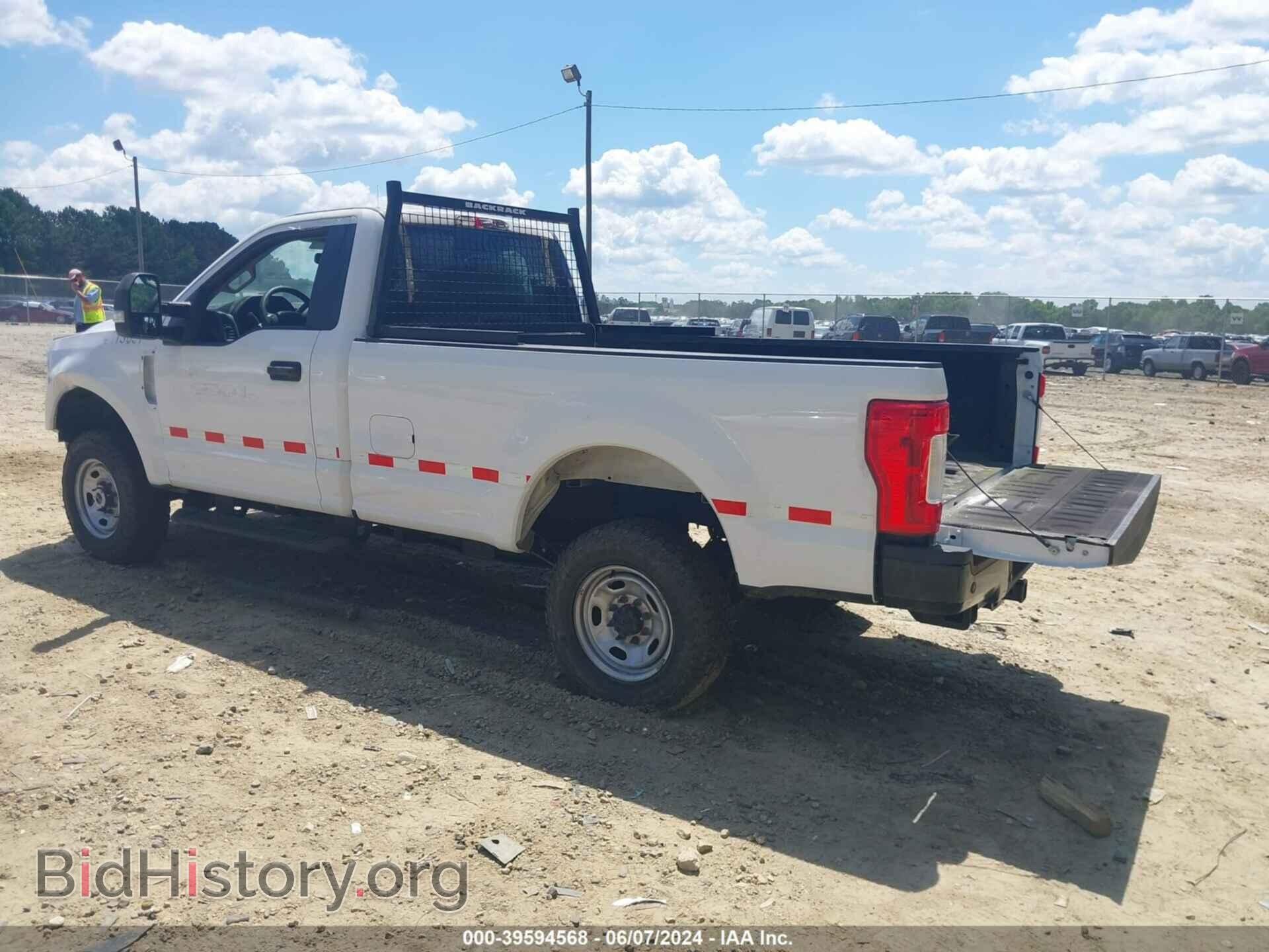 2017 FORD F-250 - VIN: 1FTBF2B61HEE73800 - Фото 3