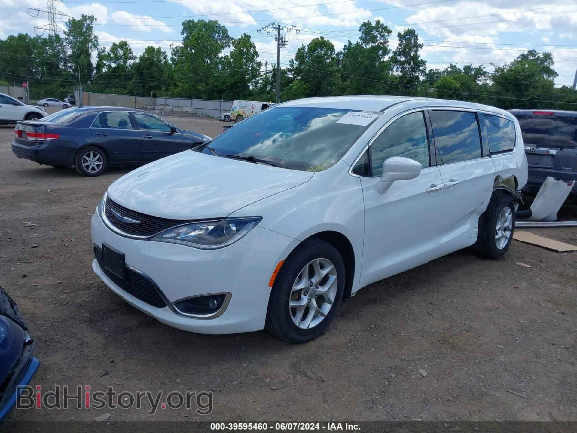 2018 CHRYSLER PACIFICA - VIN: 2C4RC1FG3JR317867 - Photo 2