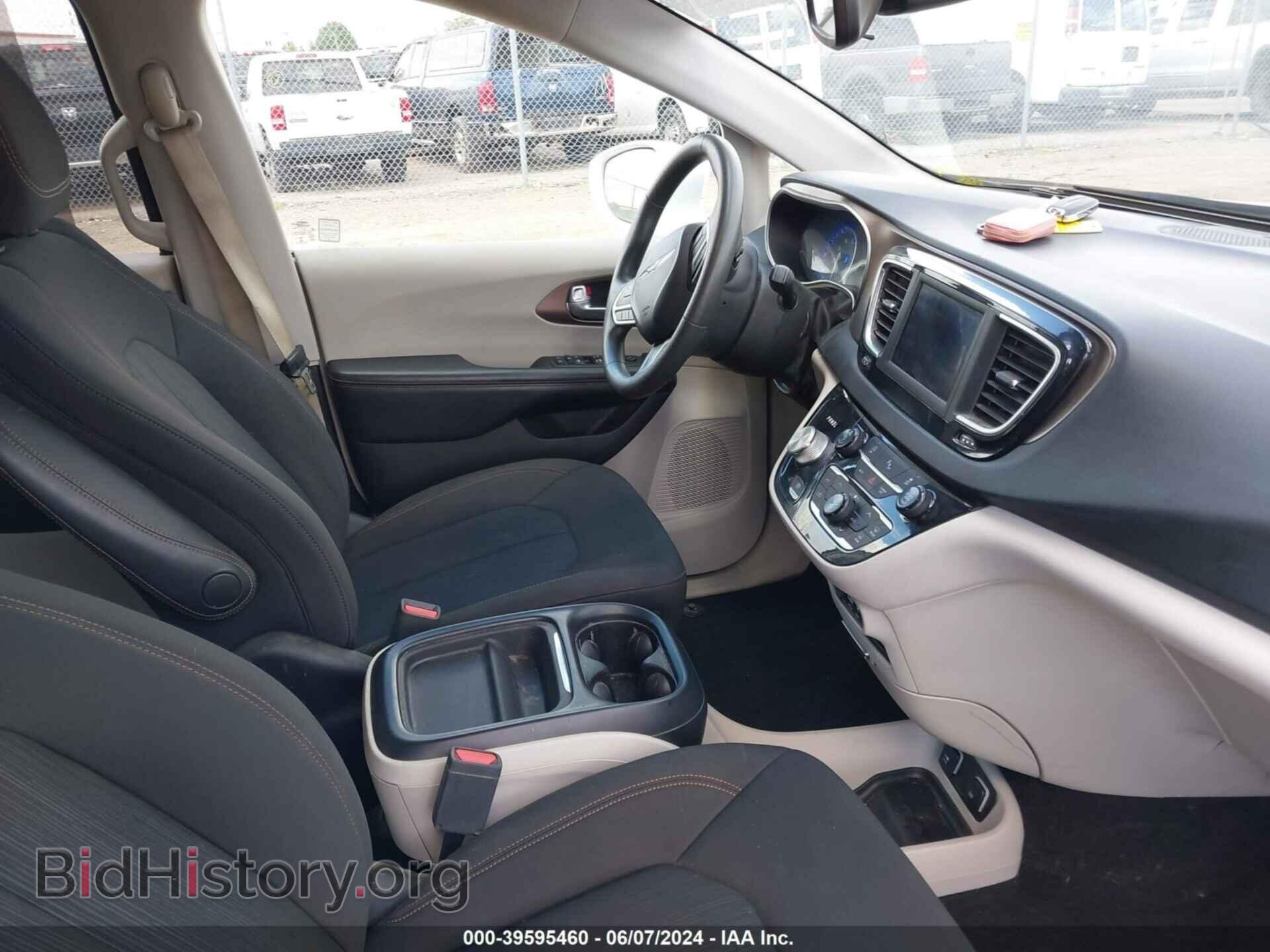 2018 CHRYSLER PACIFICA - VIN: 2C4RC1FG3JR317867 - Photo 5