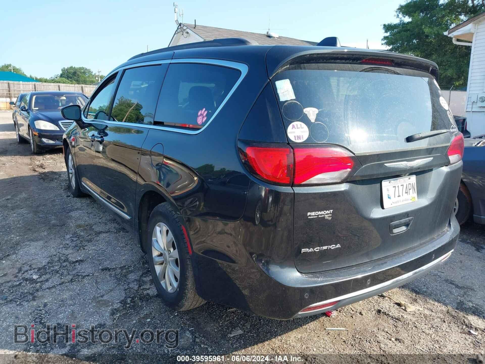 2017 CHRYSLER PACIFICA - VIN: 2C4RC1BG7HR669835 - Фото 3