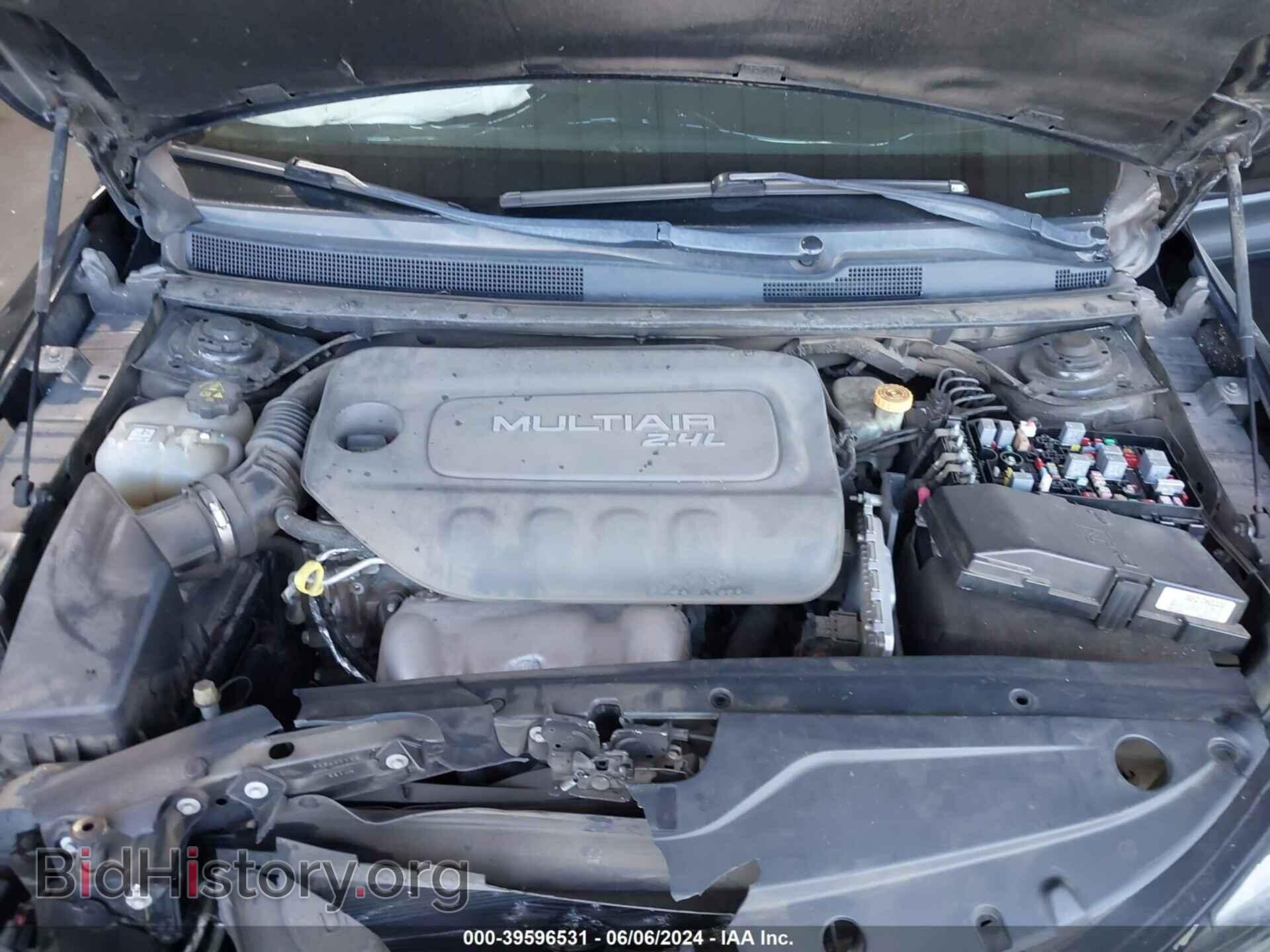 2015 CHRYSLER 200 - VIN: 1C3CCCAB2FN533098 - Фото 10