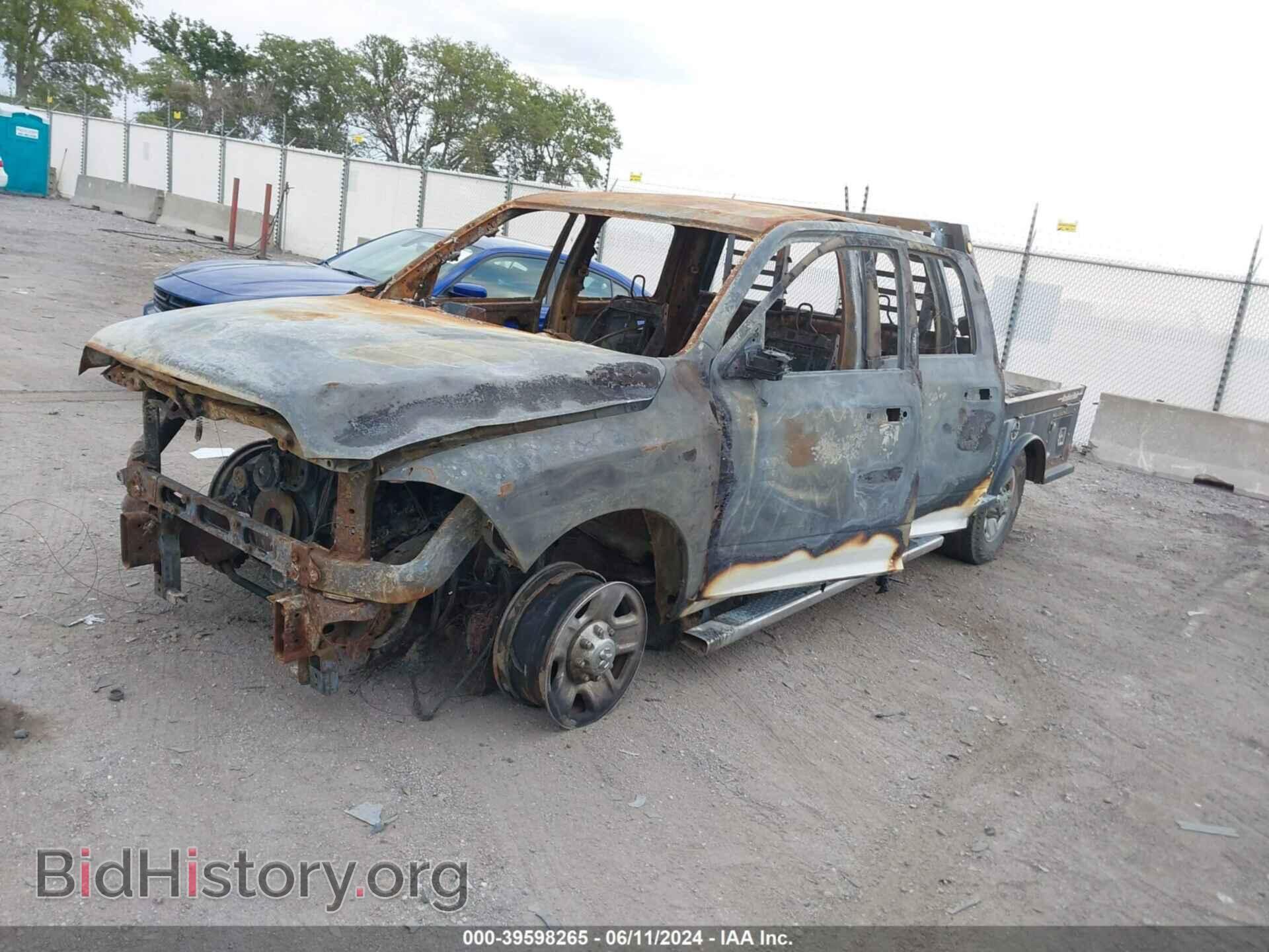 2014 RAM 2500 - VIN: 3C6UR5CL5EG207861 - Фото 2