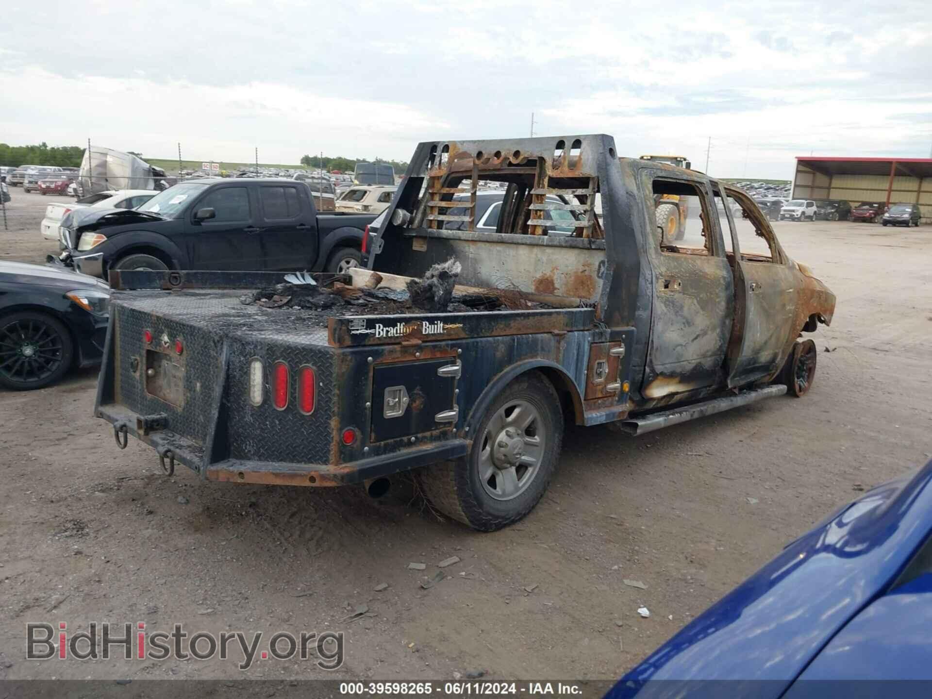 2014 RAM 2500 - VIN: 3C6UR5CL5EG207861 - Фото 4