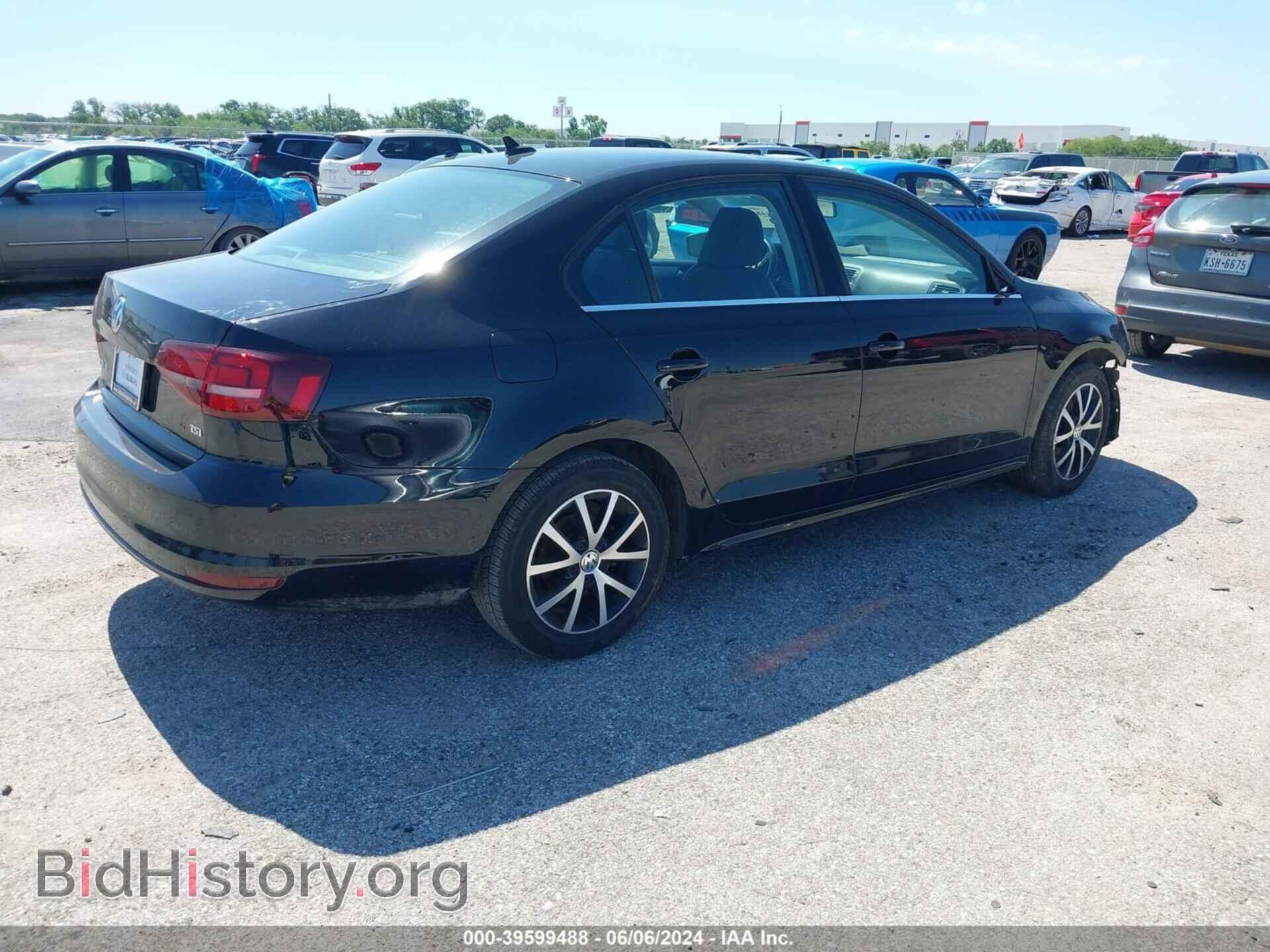 2017 VOLKSWAGEN JETTA - VIN: 3VWDB7AJ9HM399752 - Фото 4