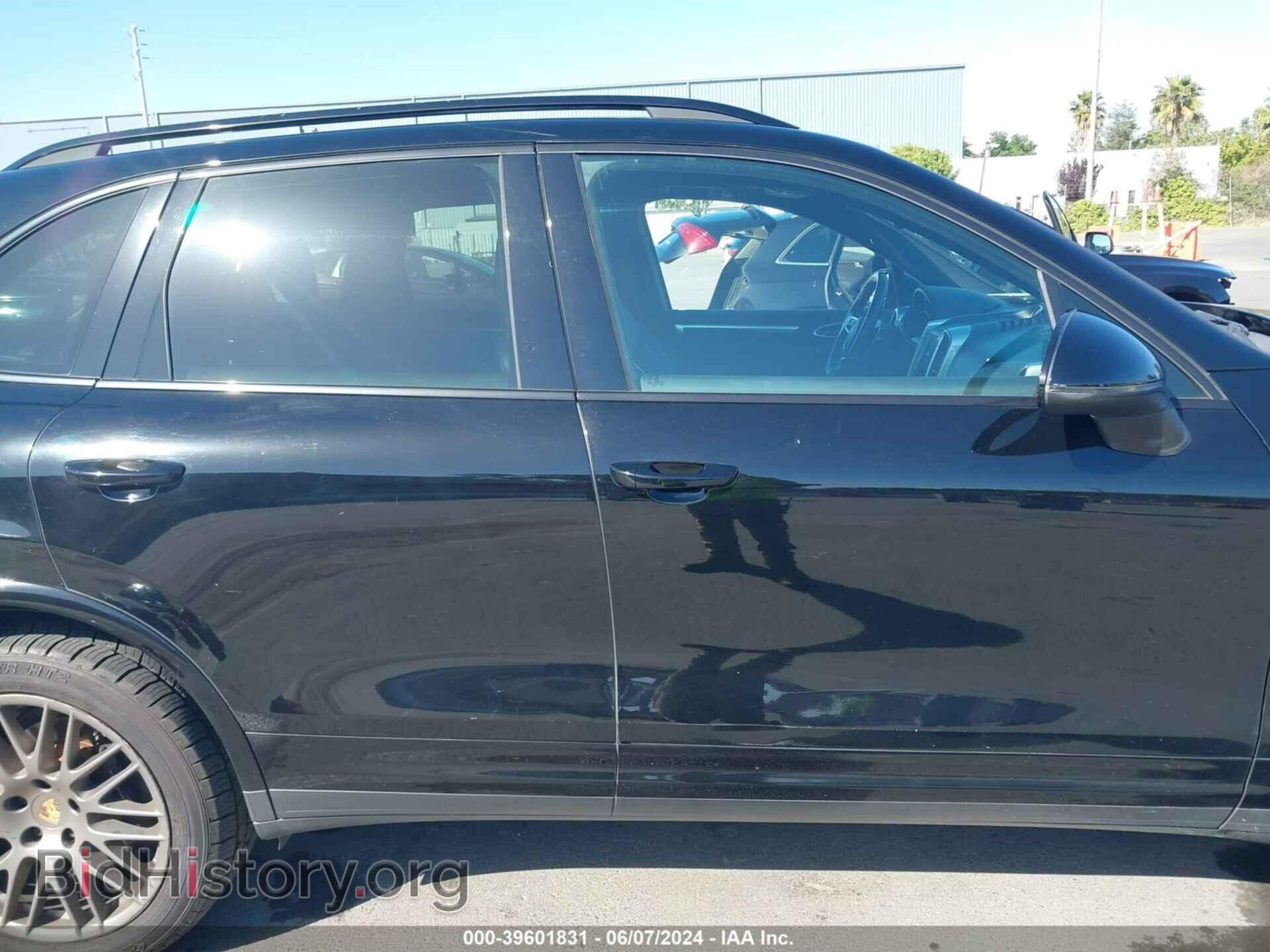 2017 PORSCHE CAYENNE - VIN: WP1AA2A23HKA83550 - Фото 14
