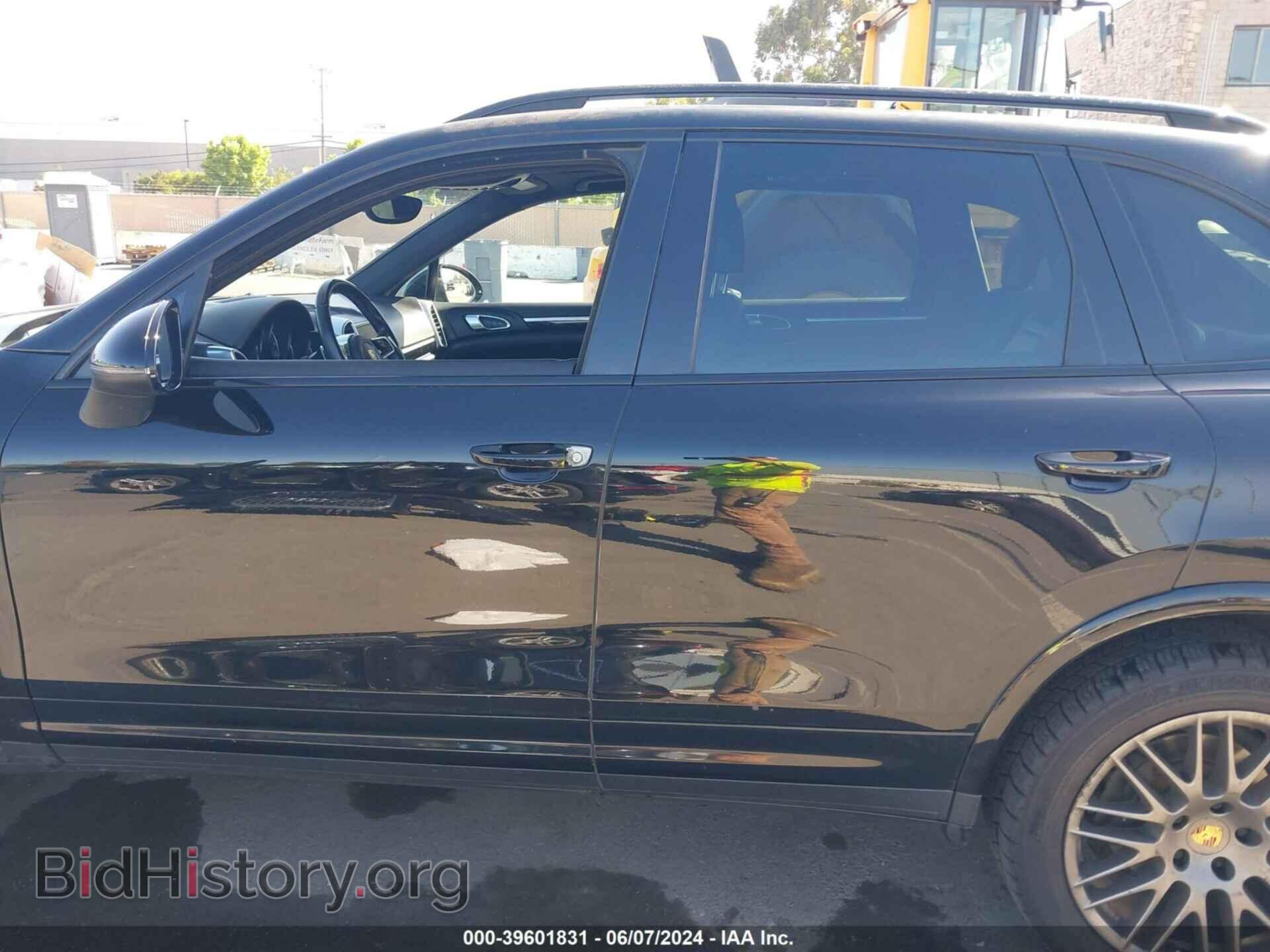 2017 PORSCHE CAYENNE - VIN: WP1AA2A23HKA83550 - Фото 15