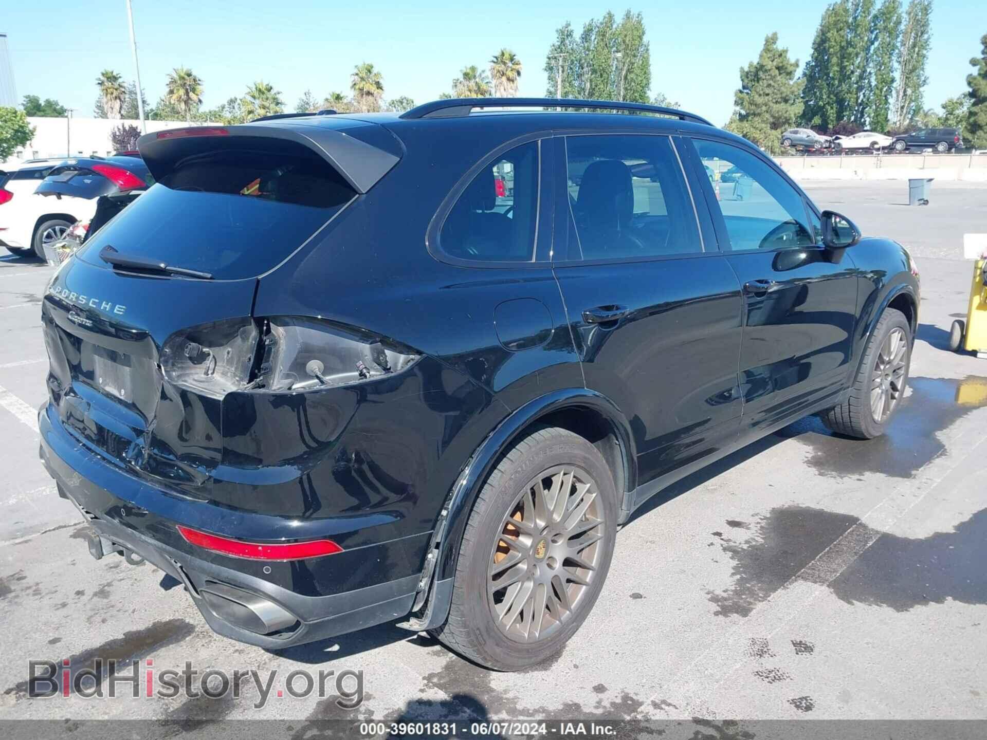 2017 PORSCHE CAYENNE - VIN: WP1AA2A23HKA83550 - Фото 4