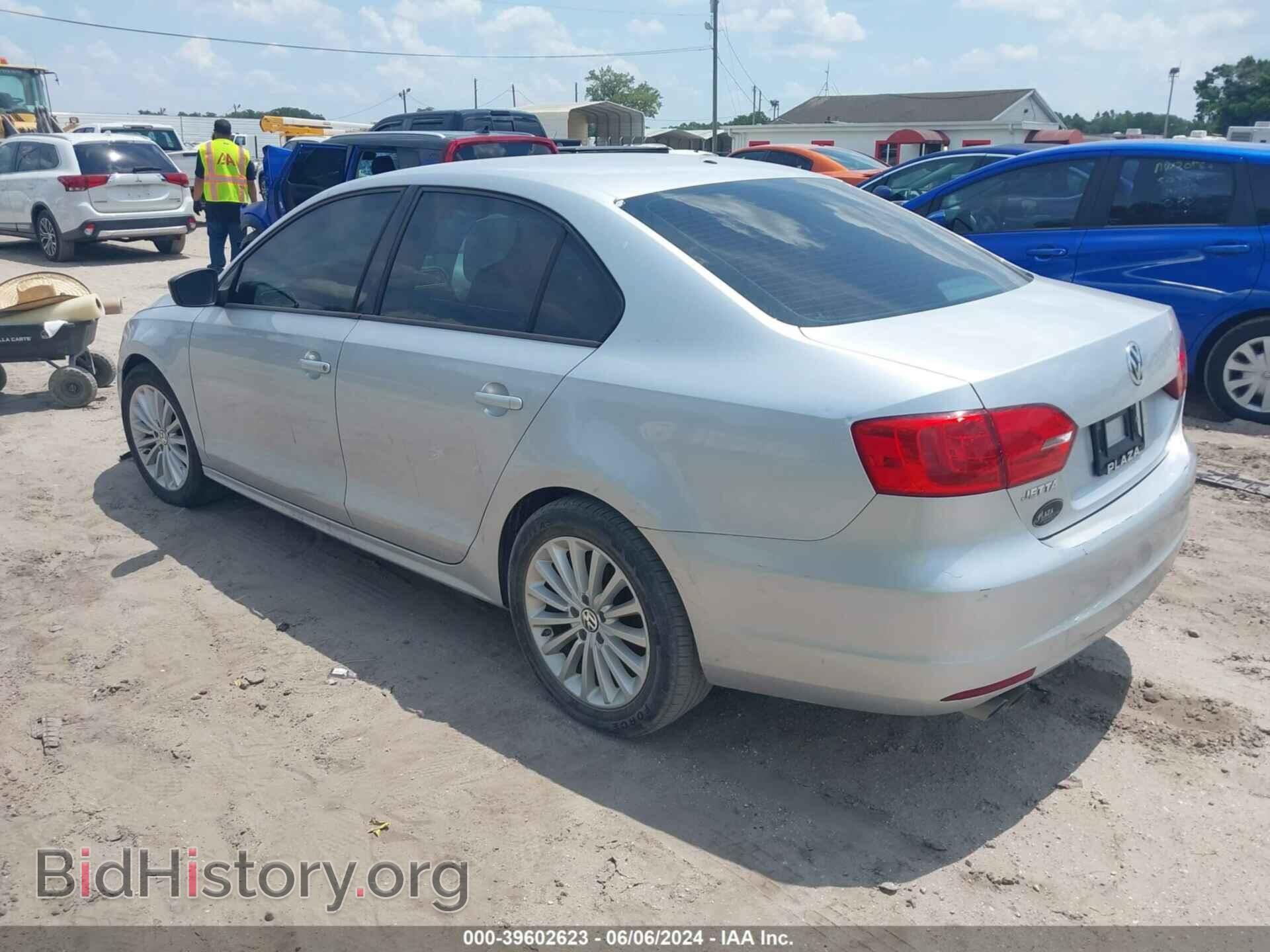 2014 VOLKSWAGEN JETTA - VIN: 3VW2K7AJ7EM334353 - Фото 3