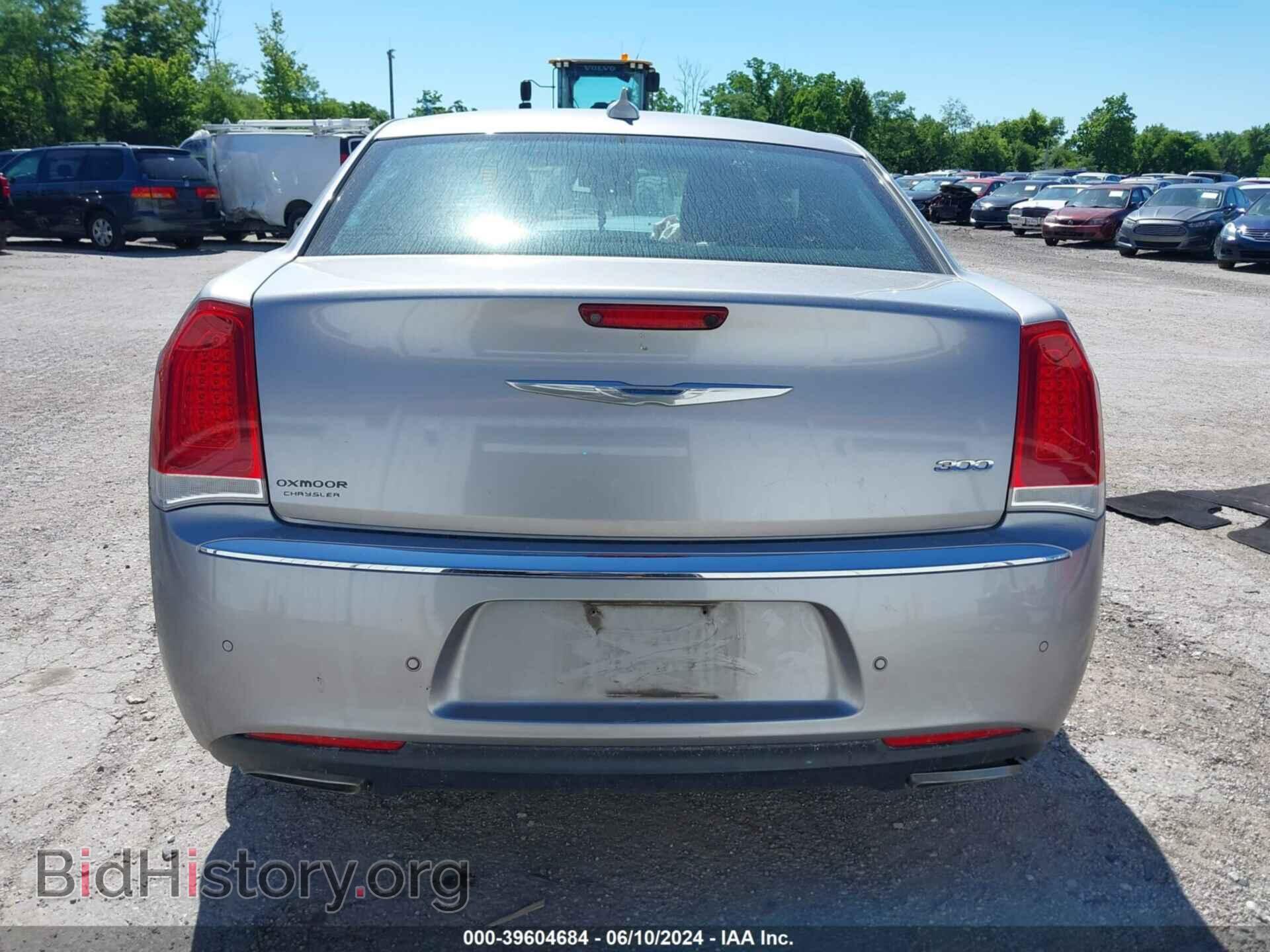 2015 CHRYSLER 300 - VIN: 2C3CCAAG0FH833036 - Фото 16