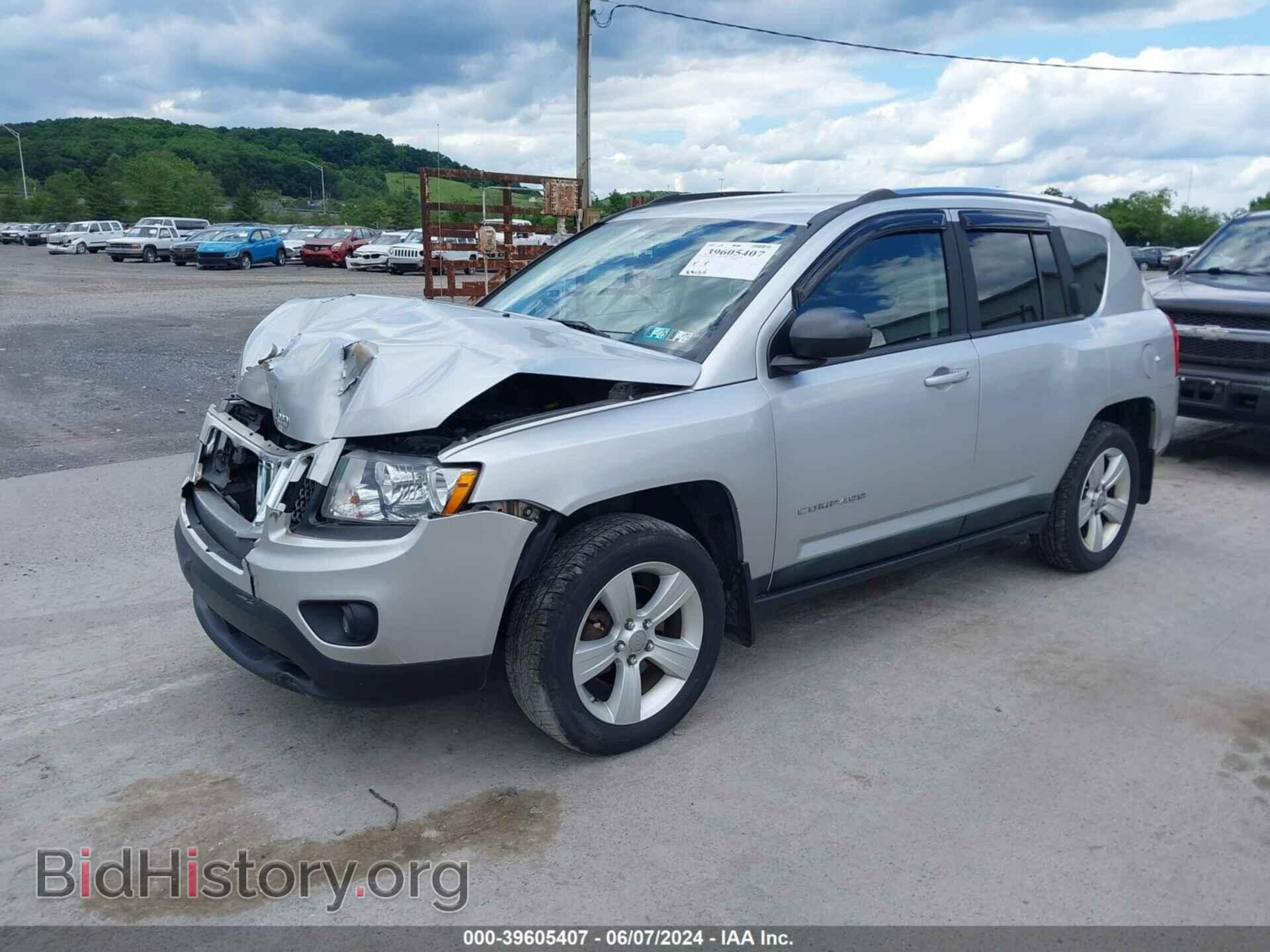 2011 JEEP COMPASS - VIN: 1J4NF1FB2BD258061 - Photo 2