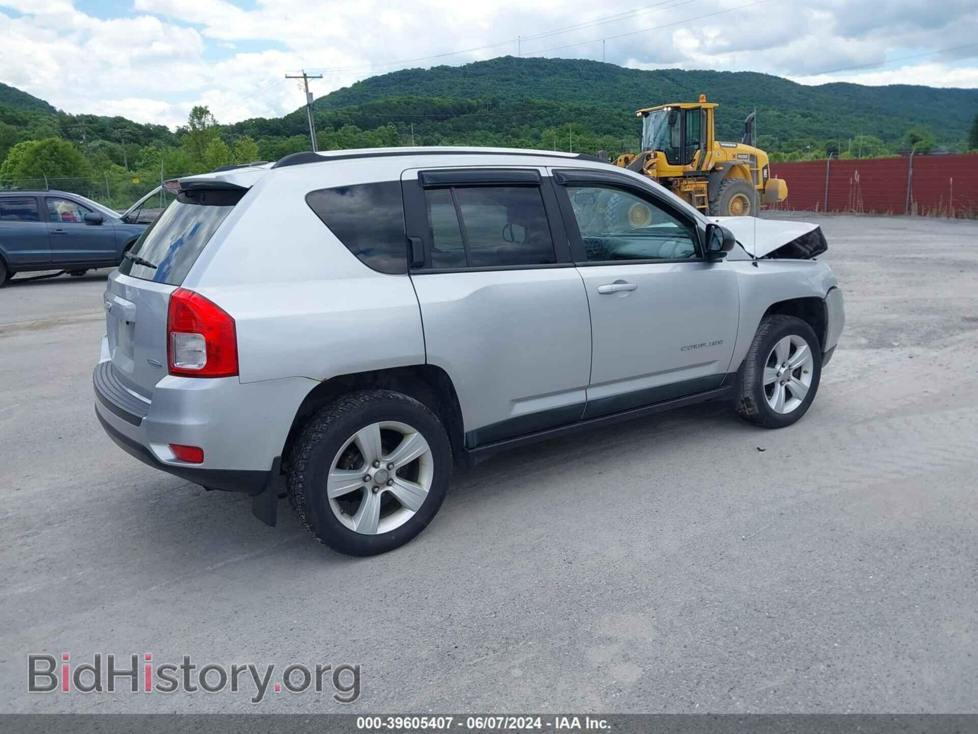 2011 JEEP COMPASS - VIN: 1J4NF1FB2BD258061 - Photo 4