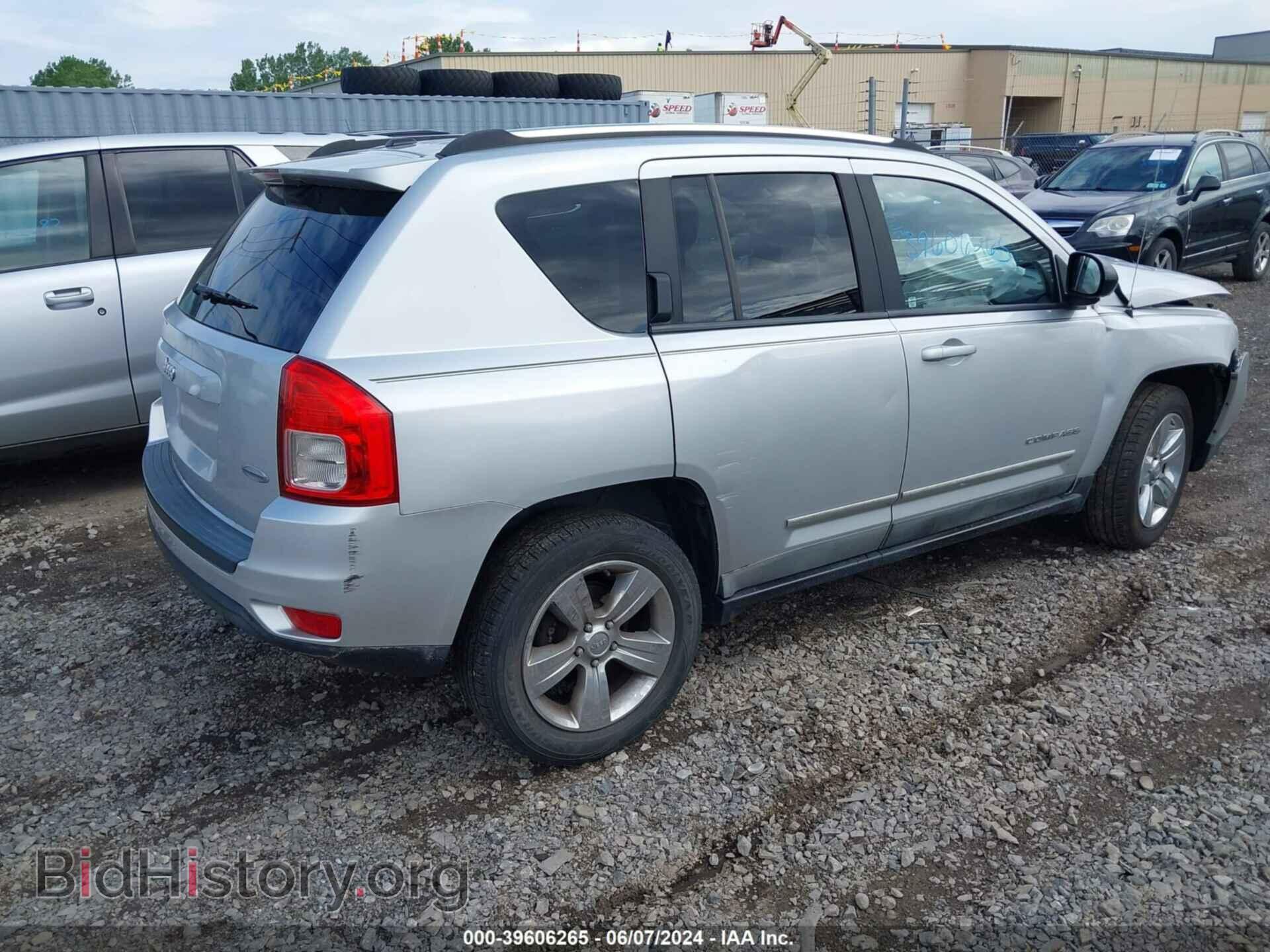 2011 JEEP COMPASS - VIN: 1J4NF1FB0BD135004 - Фото 4