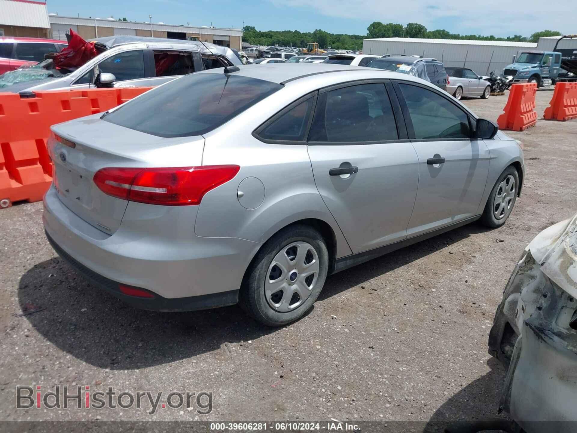 2016 FORD FOCUS - VIN: 1FADP3E24GL244807 - Photo 4