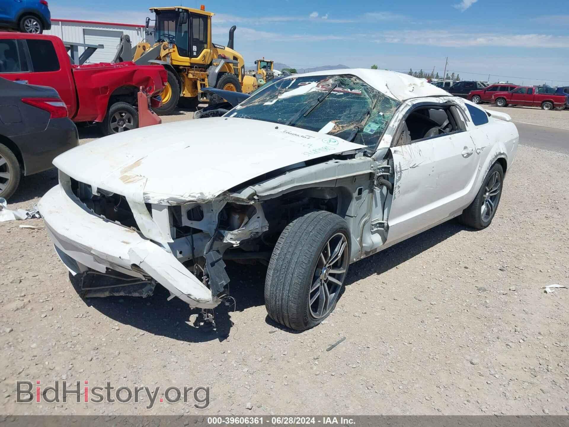 2009 FORD MUSTANG - VIN: 1ZVHT82H295106961 - Фото 2