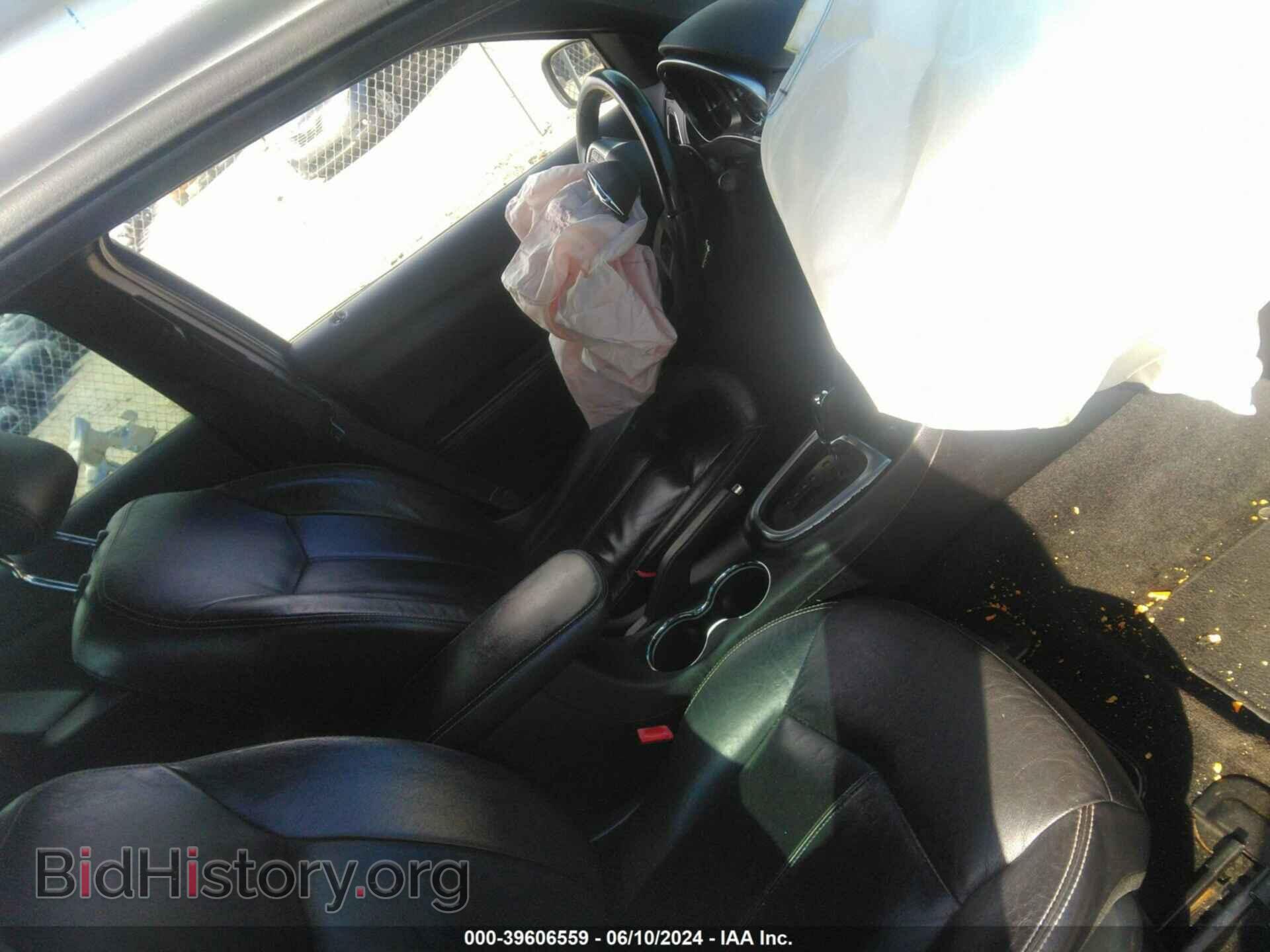 2012 CHRYSLER 200 - VIN: 1C3CCBCG0CN113323 - Фото 5