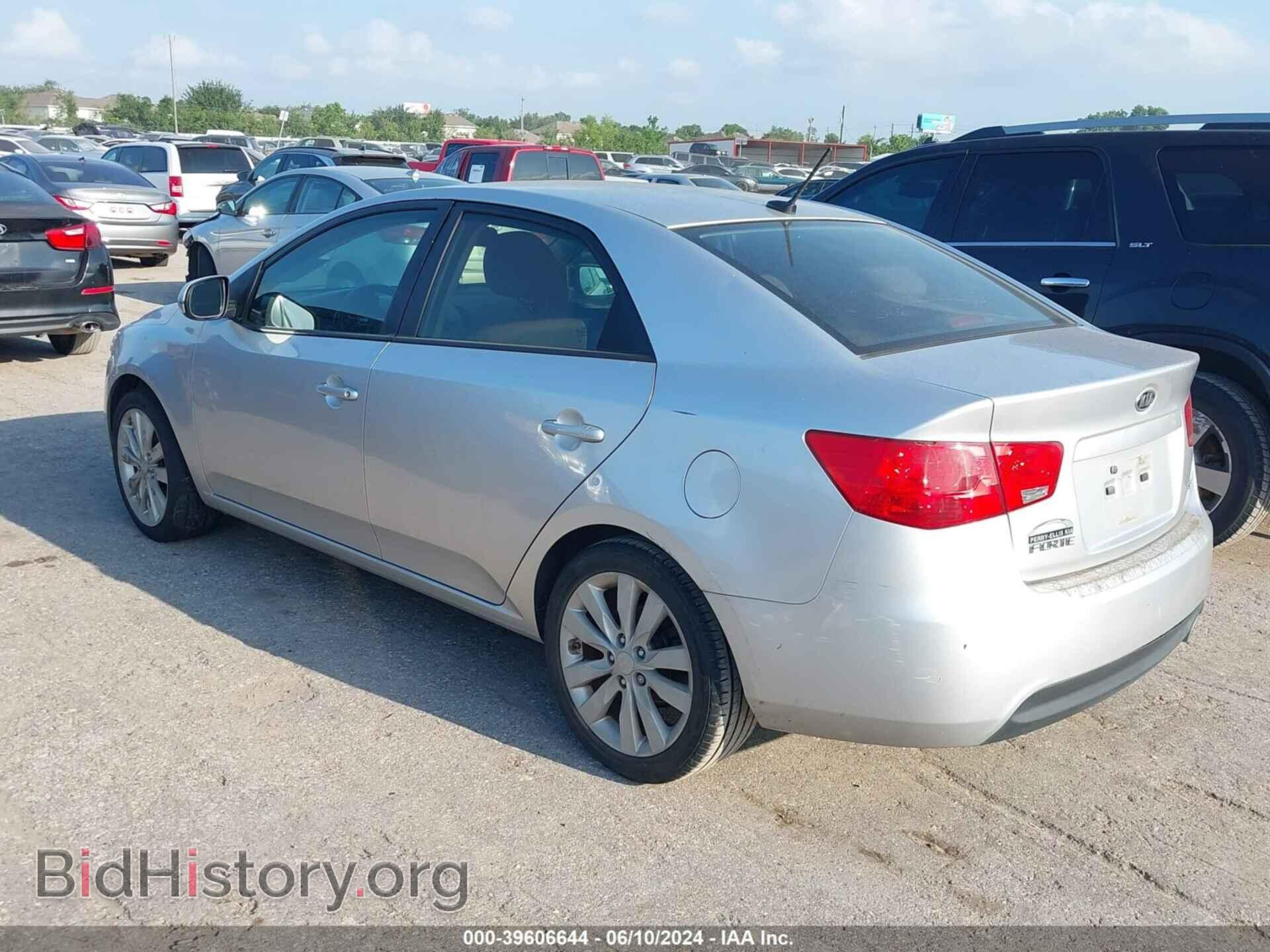 2011 KIA FORTE - VIN: KNAFW4A32B5425098 - Фото 3
