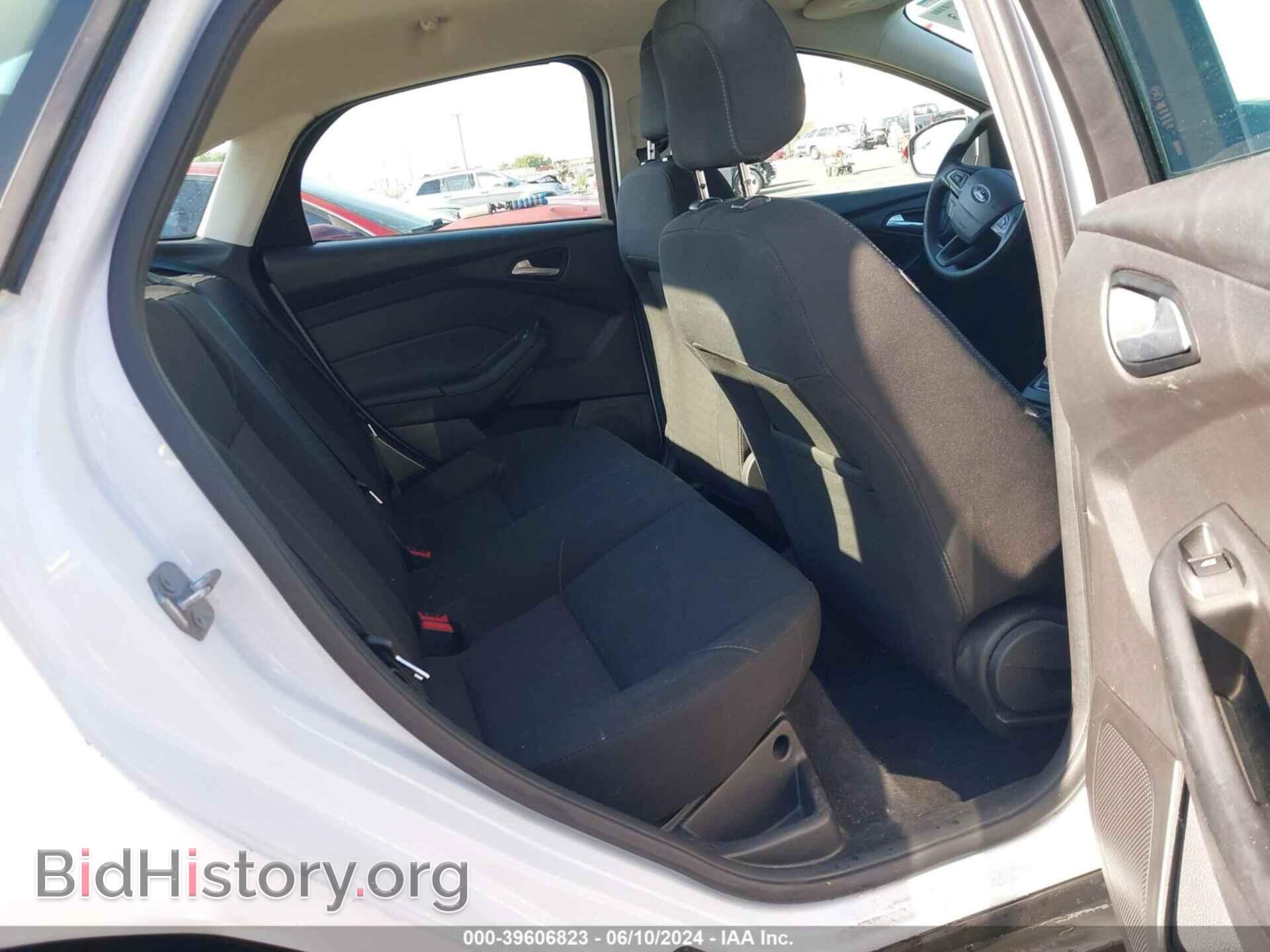 2018 FORD FOCUS - VIN: 1FADP3F22JL207700 - Photo 8