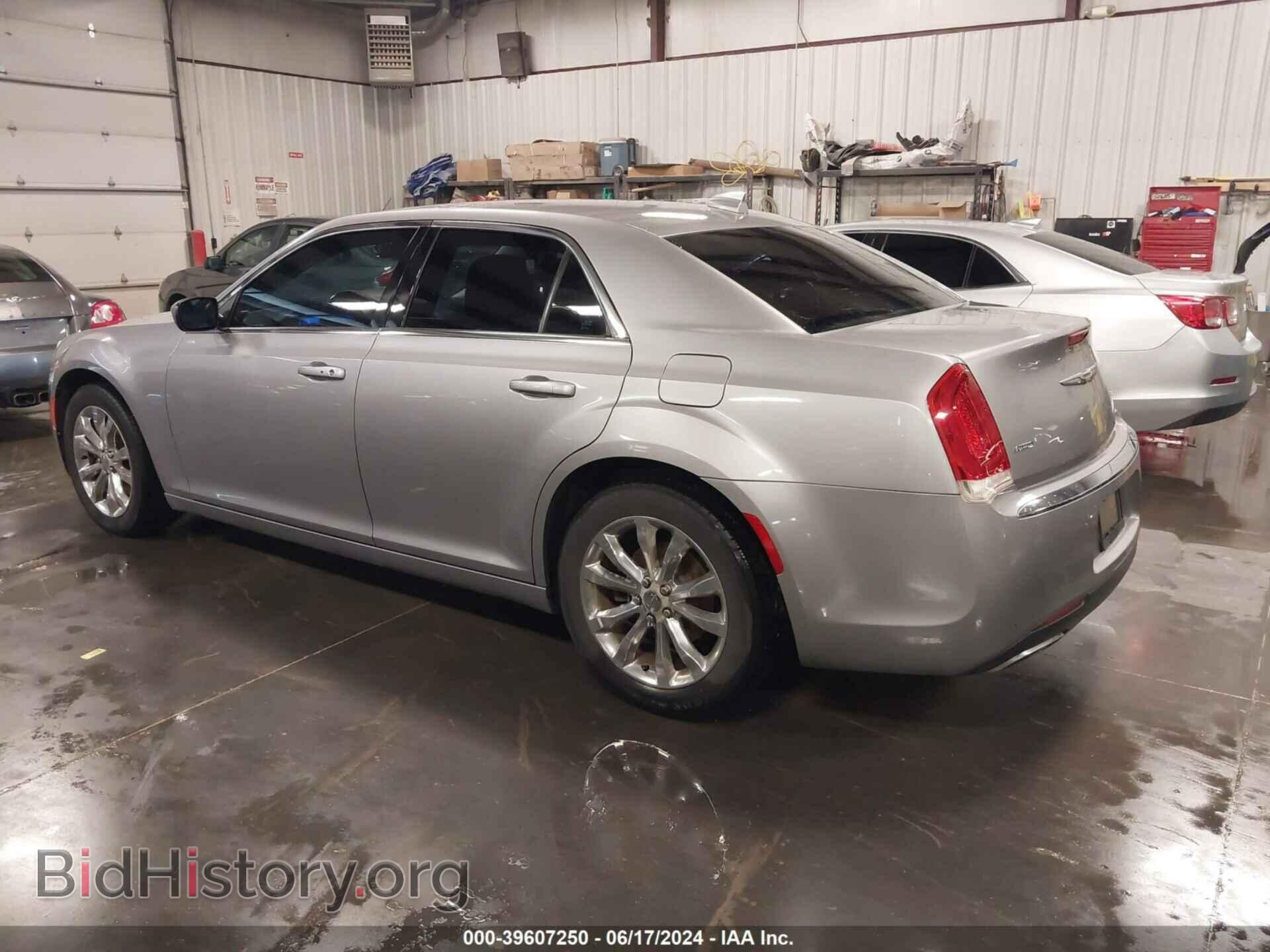 2015 CHRYSLER 300 - VIN: 2C3CCARG6FH831098 - Фото 3