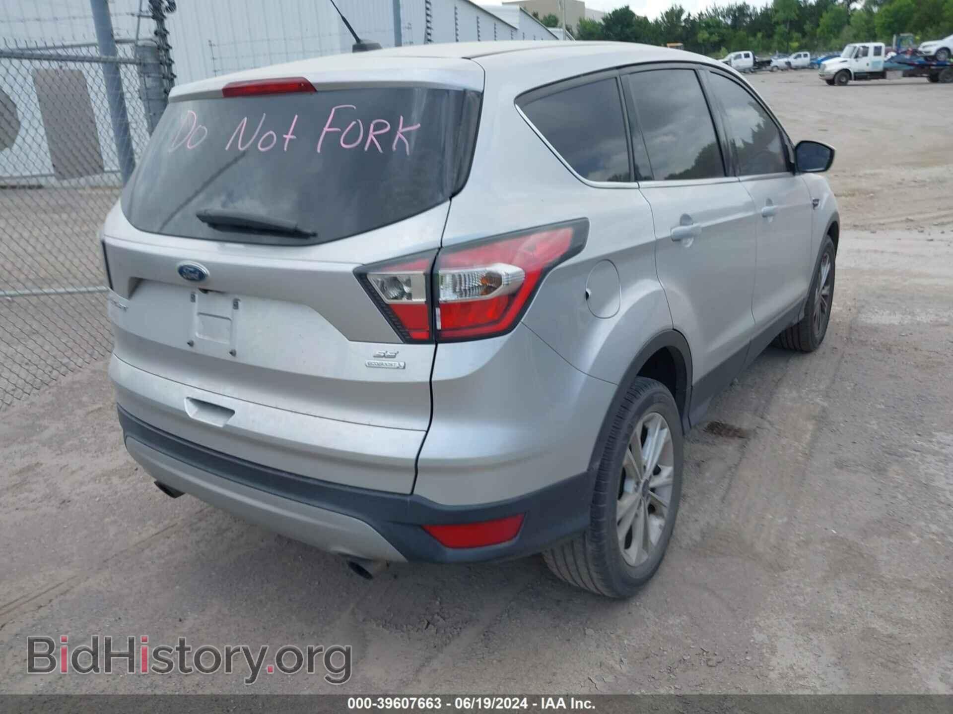 2017 FORD ESCAPE - VIN: 1FMCU0GD3HUB15511 - Фото 4