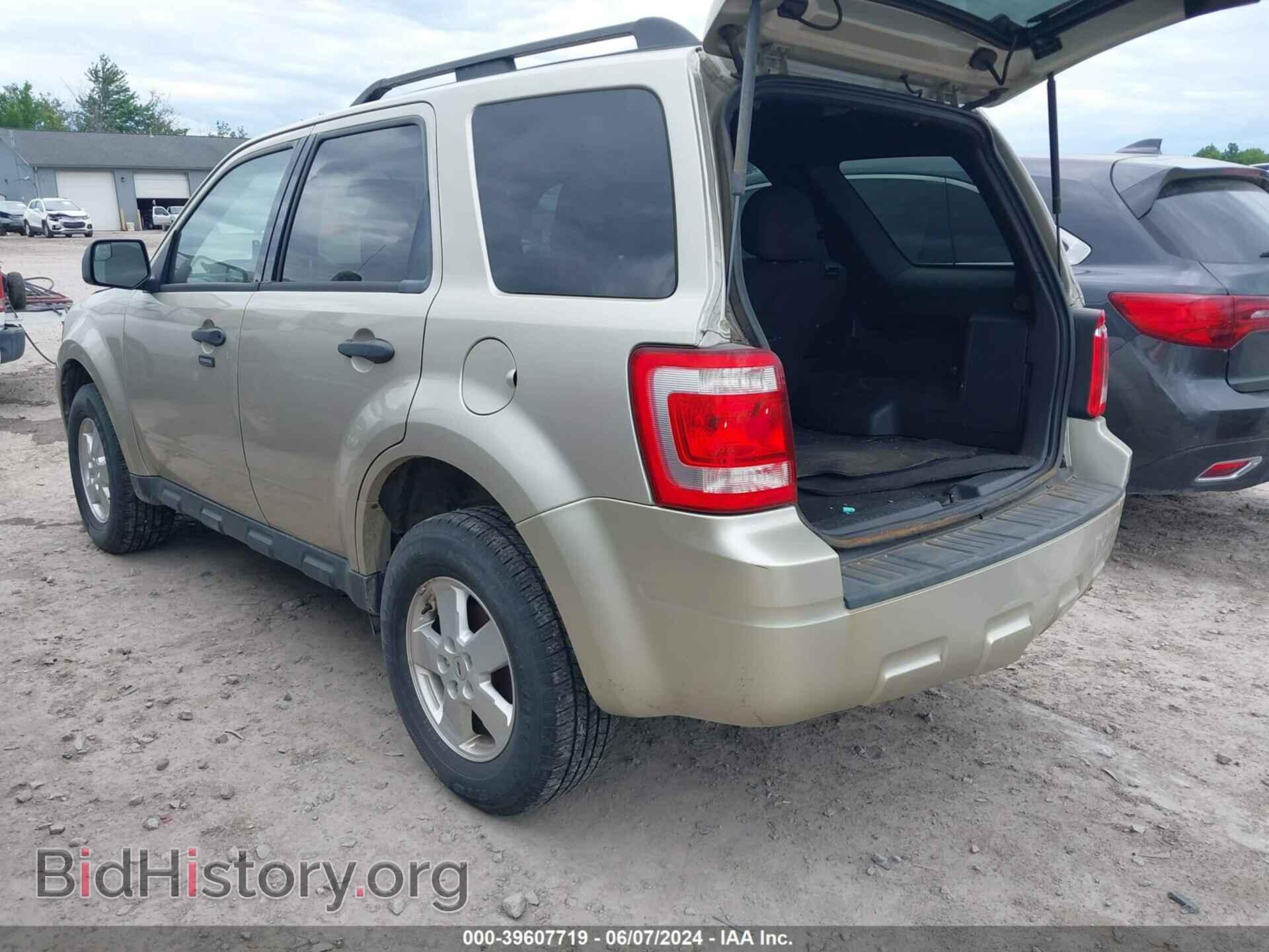 2010 FORD ESCAPE - VIN: 1FMCU9D73AKD38670 - Фото 3