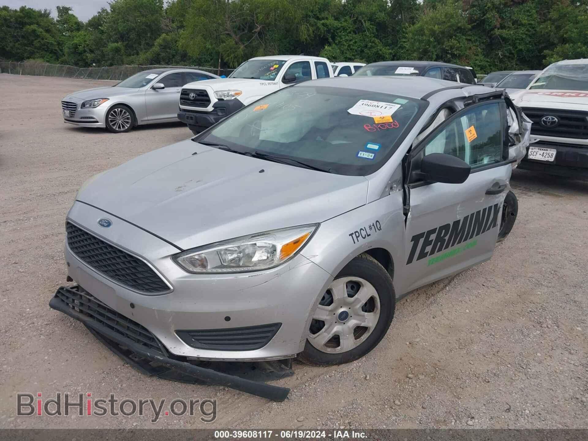 2017 FORD FOCUS - VIN: 1FADP3E27HL211799 - Photo 2
