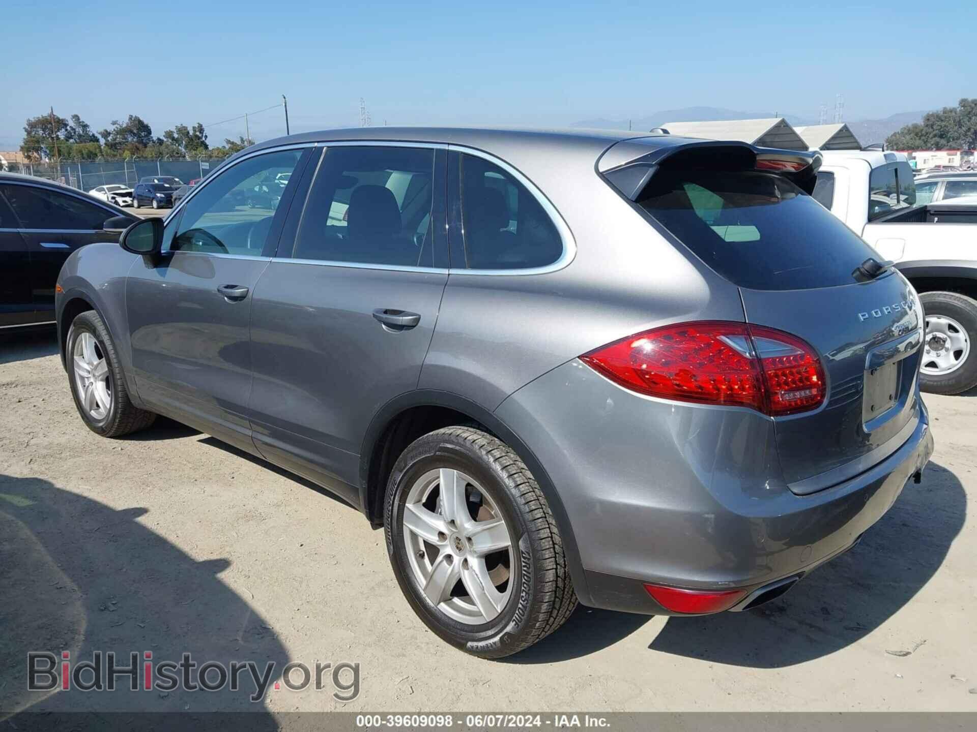 2012 PORSCHE CAYENNE - VIN: WP1AA2A22CLA10009 - Photo 3