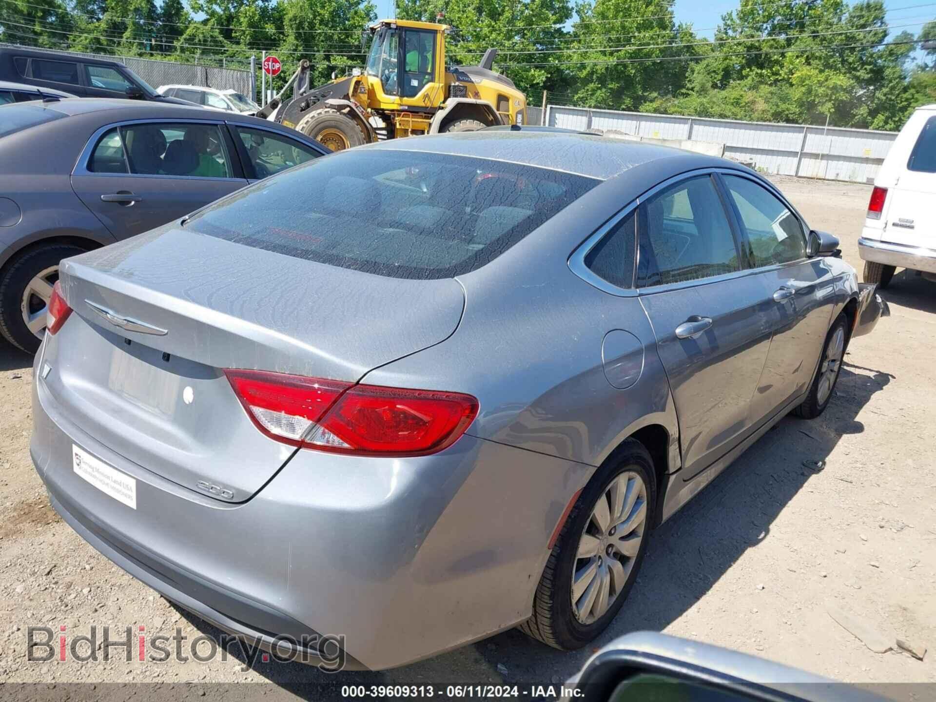 2016 CHRYSLER 200 - VIN: 1C3CCCFB8GN172552 - Фото 4