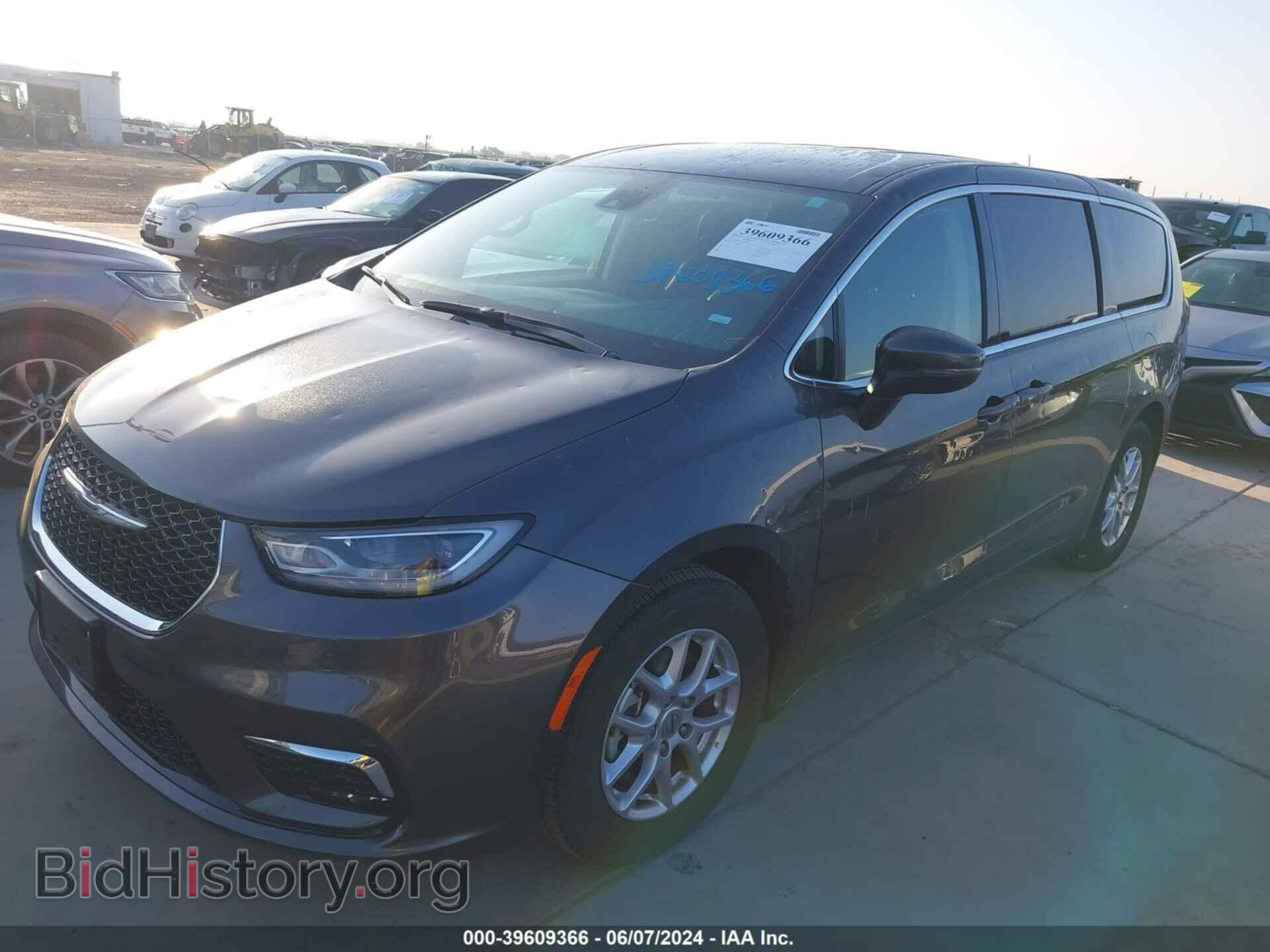 2023 CHRYSLER PACIFICA - VIN: 2C4RC1BG5PR590663 - Фото 2