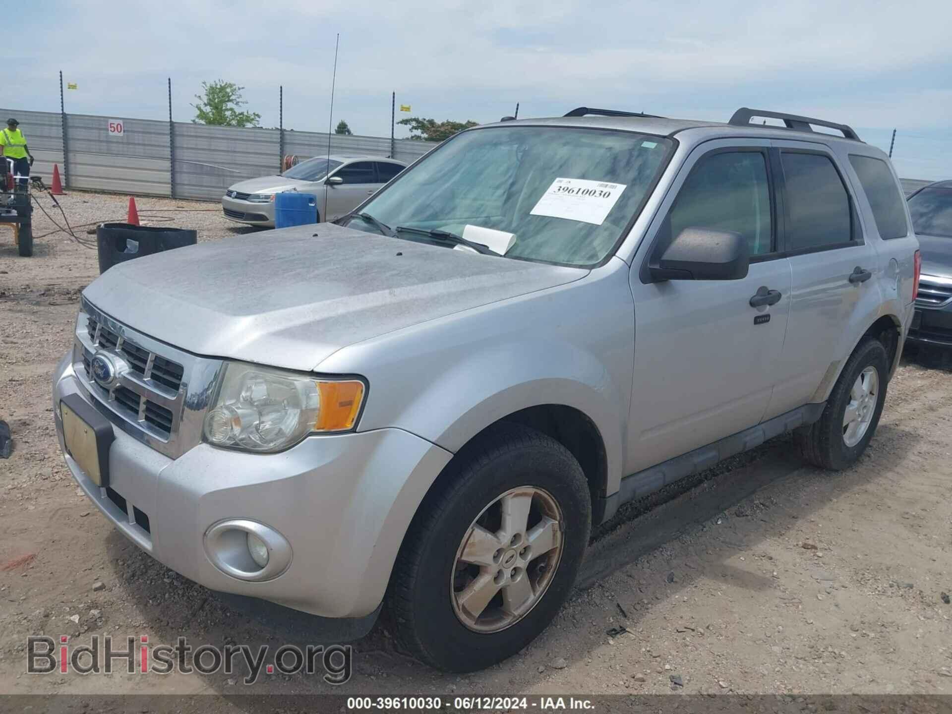 2011 FORD ESCAPE - VIN: 1FMCU0D79BKC39641 - Фото 2