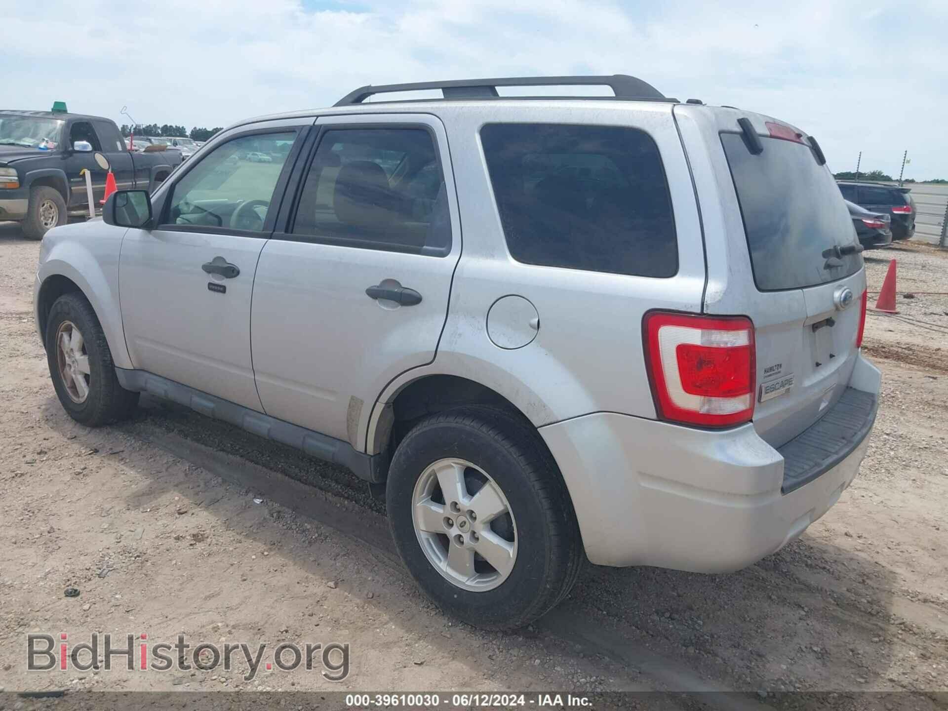 2011 FORD ESCAPE - VIN: 1FMCU0D79BKC39641 - Фото 3