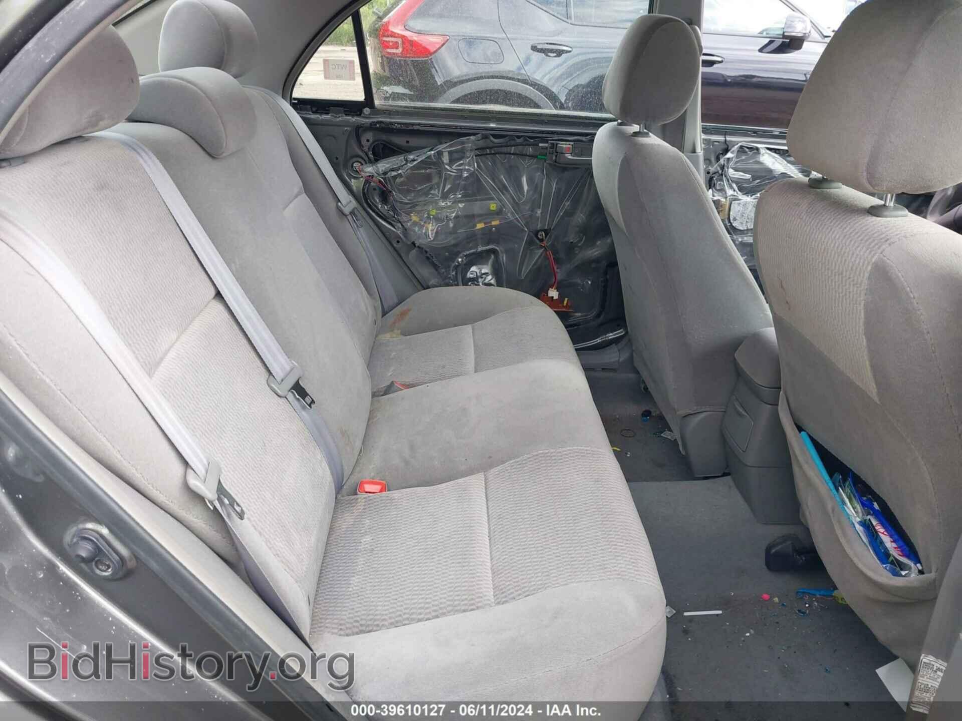 2006 TOYOTA COROLLA - VIN: 2T1BR32E86C685047 - Фото 8