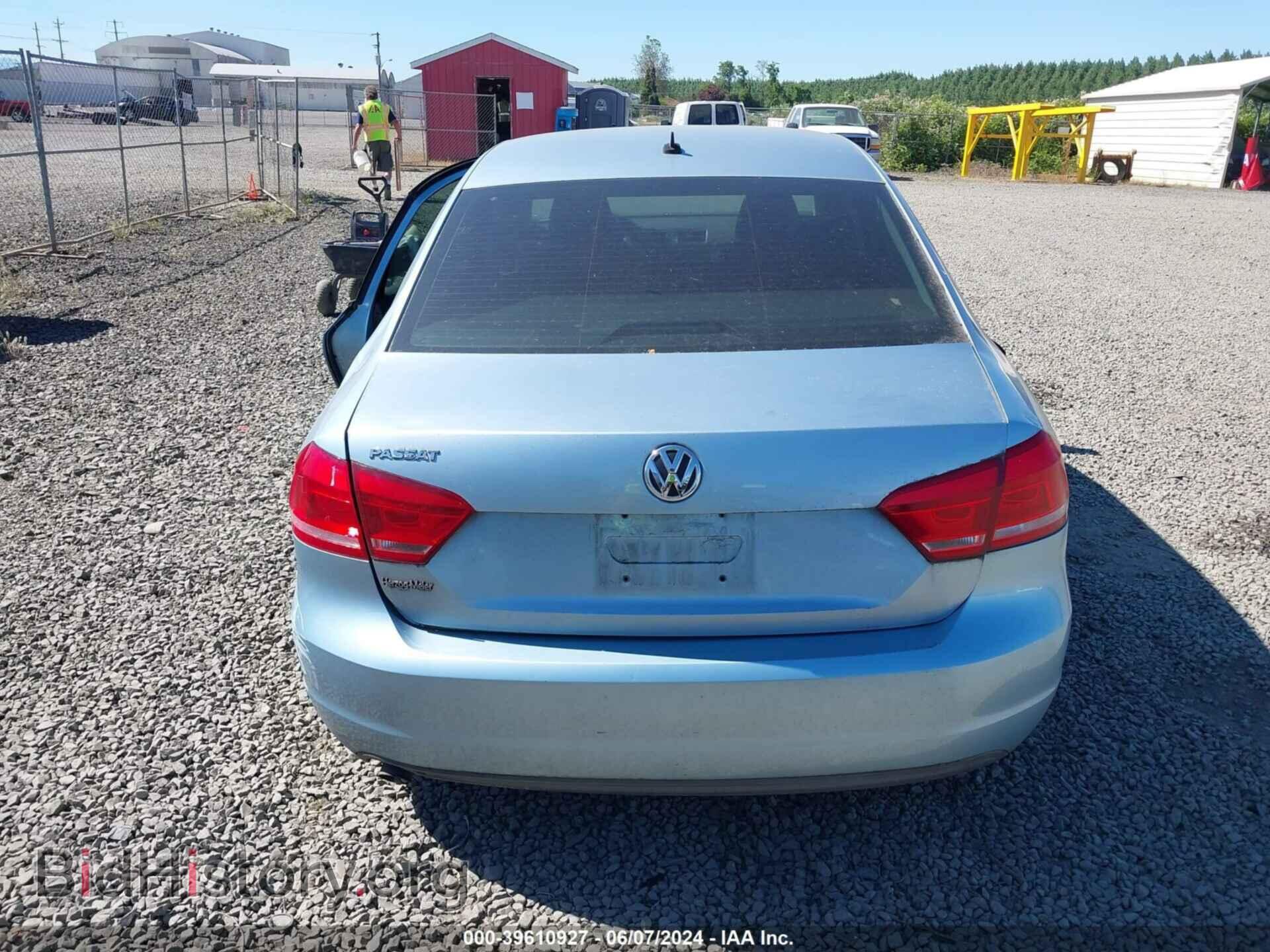 2012 VOLKSWAGEN PASSAT - VIN: 1VWAP7A31CC044378 - Фото 17